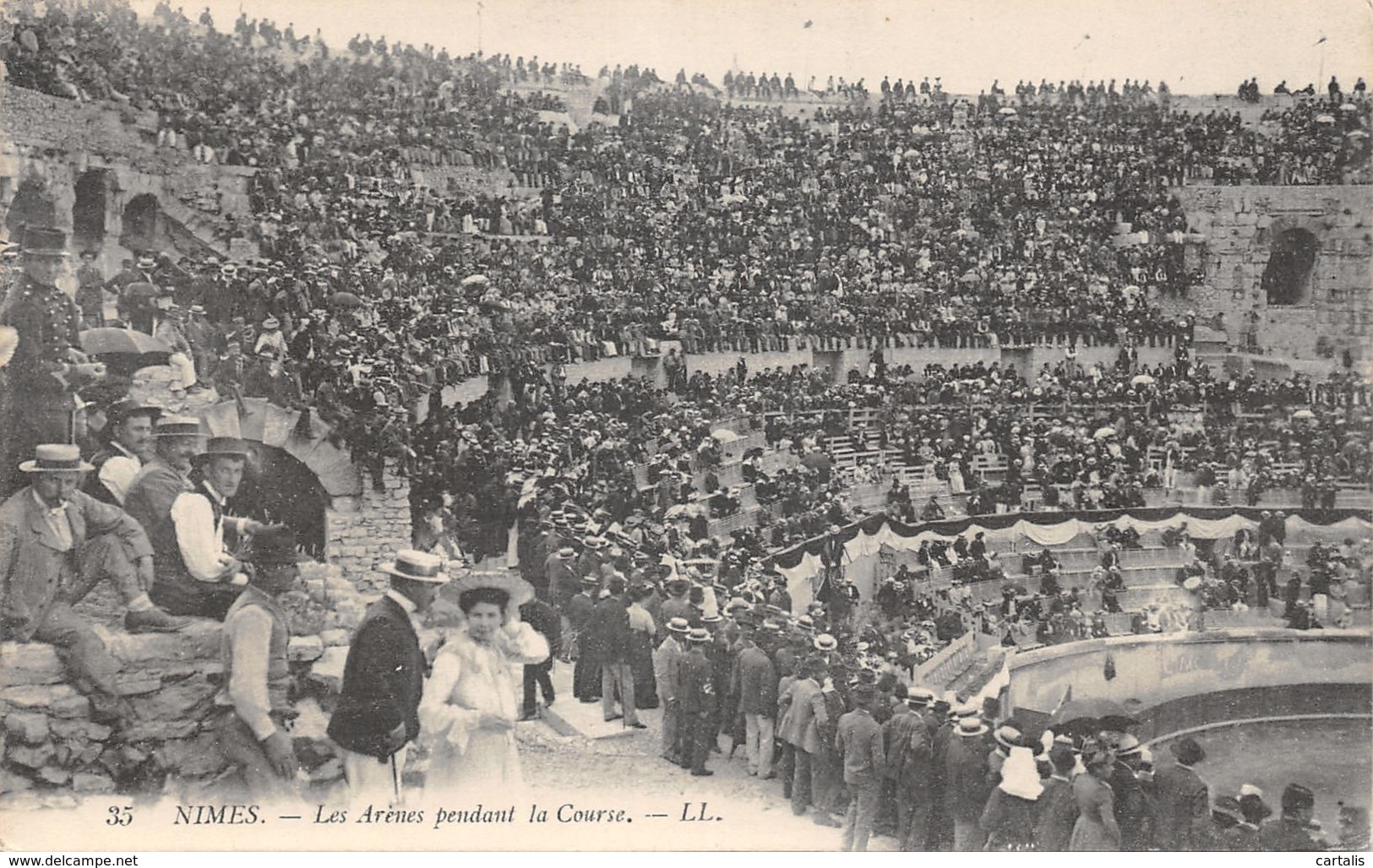 30-NIMES-N°C-418-F/0257 - Nîmes