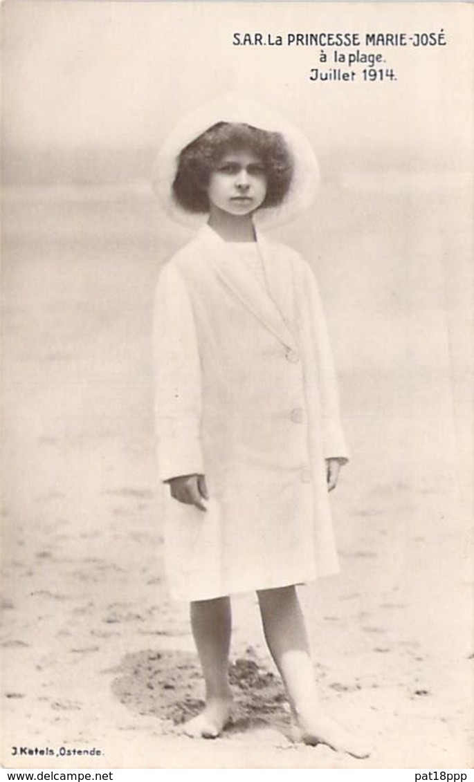 FAMILLES ROYALES ( BELGIQUE ) S.A.R. La Princesse MARIE JOSE ( Reine D'ITALIE ) Adolescente à La Plage En 1914 - CPA - - Familles Royales