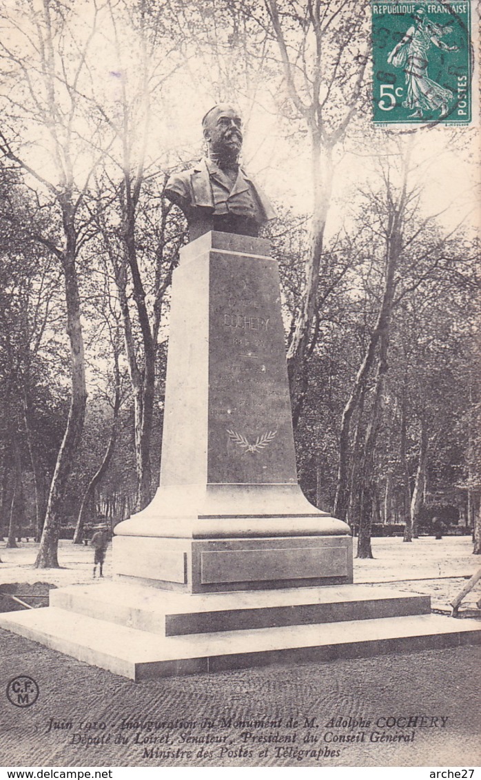 CPA - 45 - BRIARE - Monument Adolphe Cochery - 1.6 - Briare
