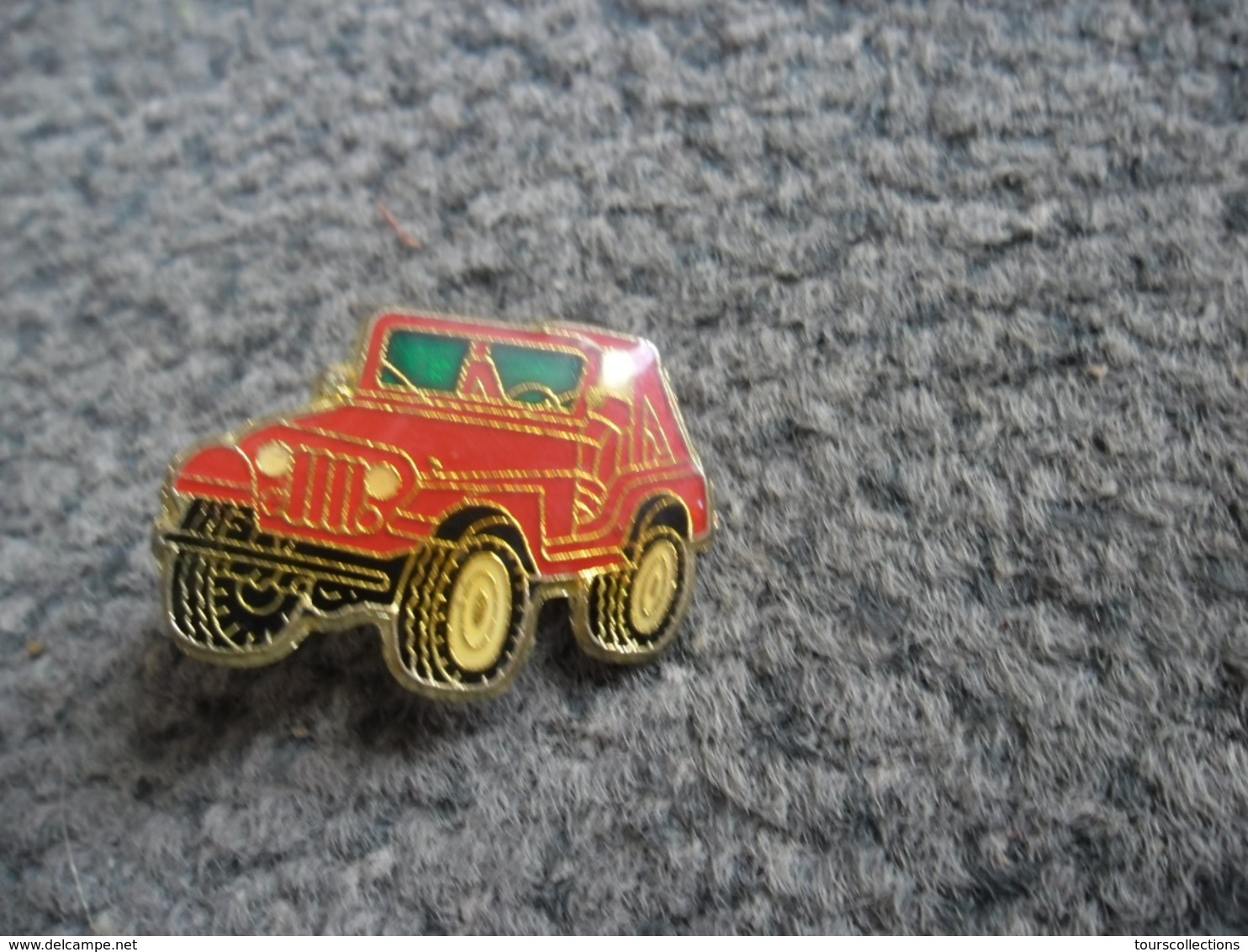 PIN'S AUTOMOBILE 4 X 4 JEEP Wrangler, Model TJ, 1997 - 2006 @ 28 Mm X 20 Mm - Mitsubishi