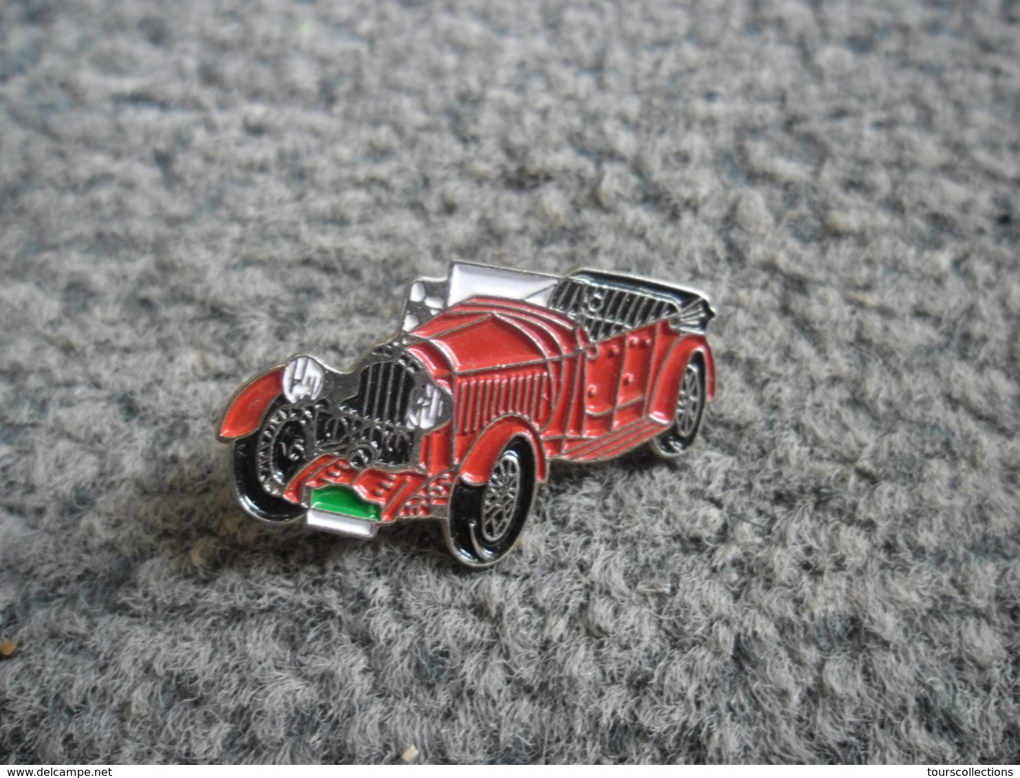 PIN'S AUTOMOBILE VINTAGE @ 30 Mm X 17 Mm - Mercedes