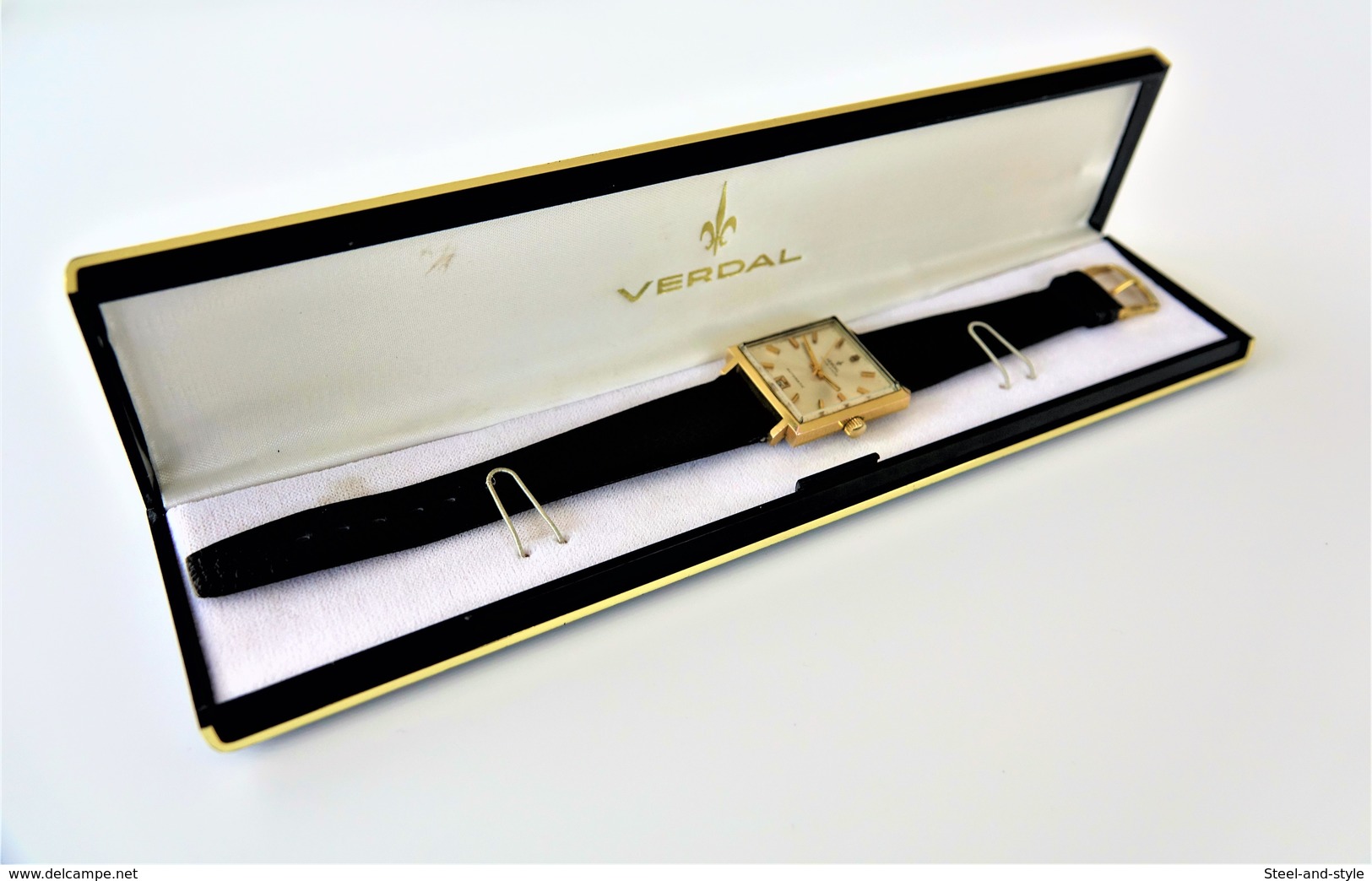 Watches : VERDAL TIME-DATE AUTOMATIC RaRe With Original Box - 20 Microns Gold Plated - Original - Running - 1970s - Horloge: Luxe