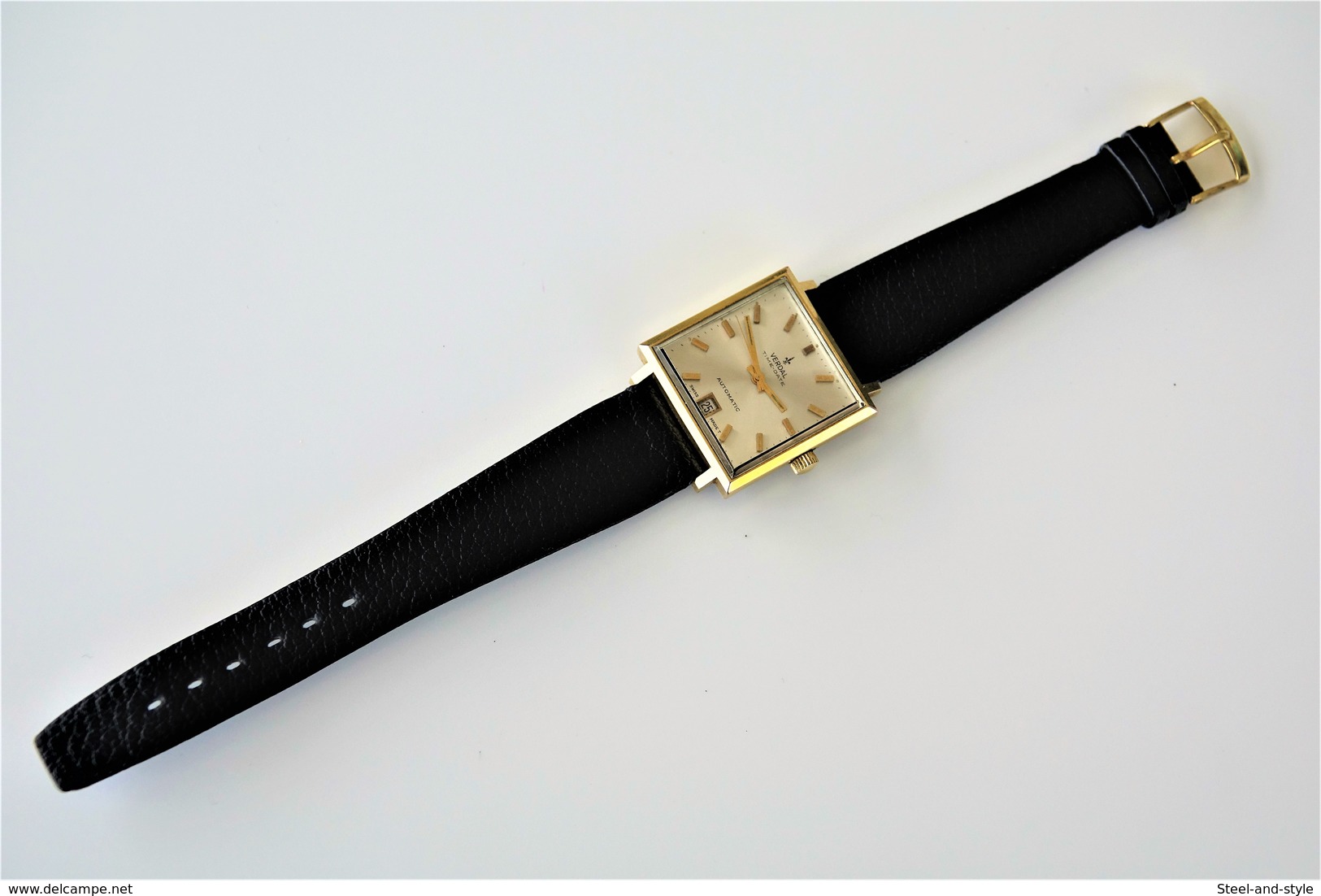 watches : VERDAL TIME-DATE AUTOMATIC RaRe with original box - 20 microns gold plated - original - running - 1970s