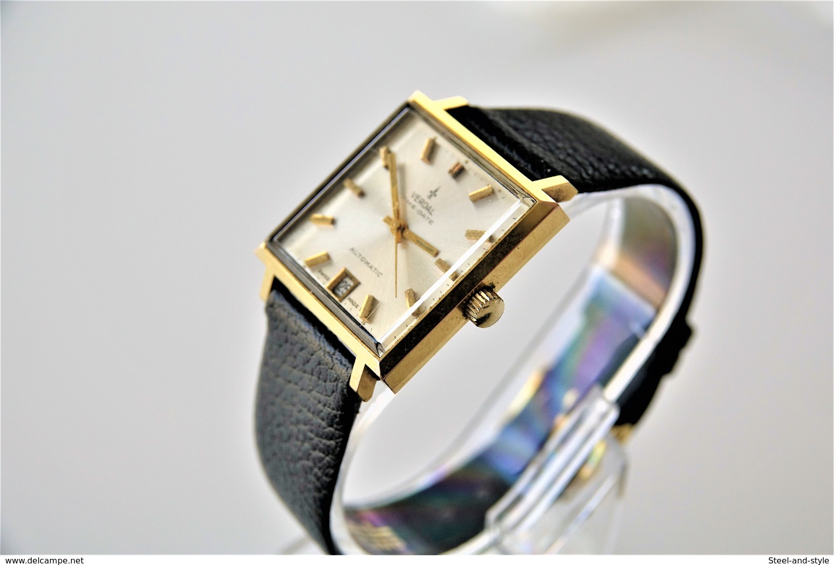 watches : VERDAL TIME-DATE AUTOMATIC RaRe with original box - 20 microns gold plated - original - running - 1970s