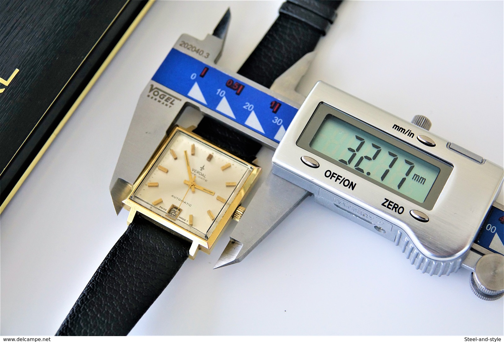 watches : VERDAL TIME-DATE AUTOMATIC RaRe with original box - 20 microns gold plated - original - running - 1970s