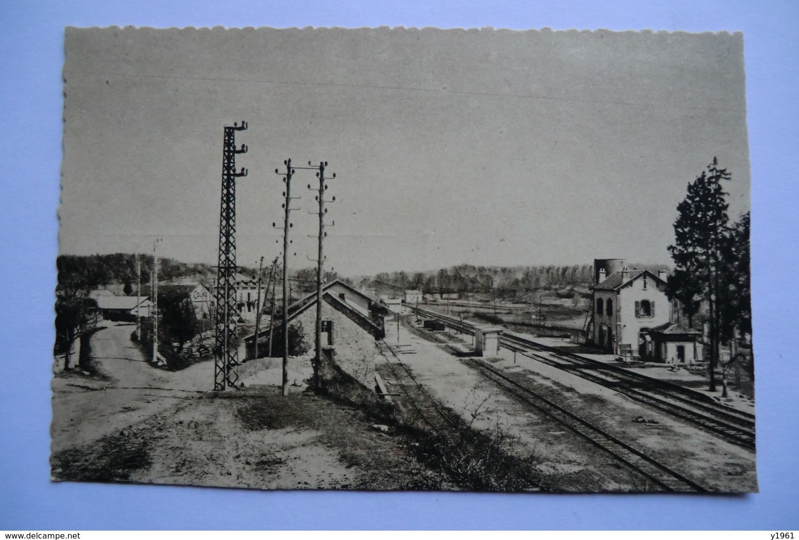 CPA 15 CANTAL LE ROUGET. La Gare. - Other & Unclassified