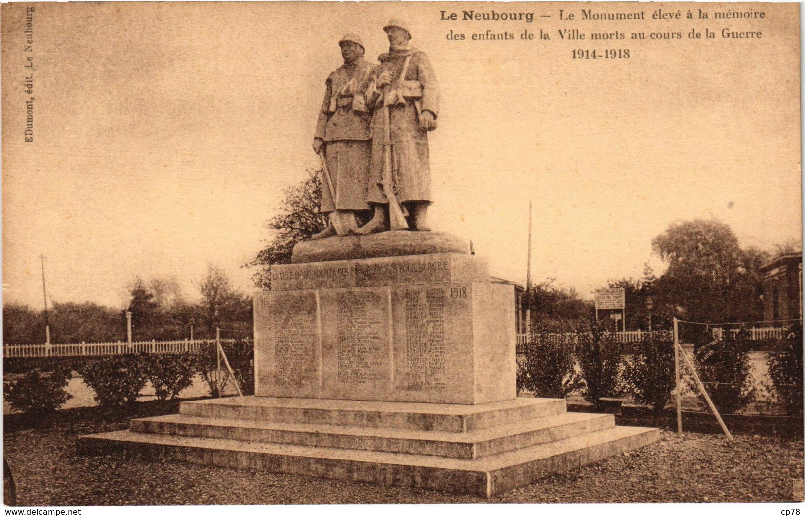 LE NEUBOURG (27) Le Monument Aux Morts  Des Enfants De La Ville Guerre 14-18 - Gros Plan - Rare - - Le Neubourg