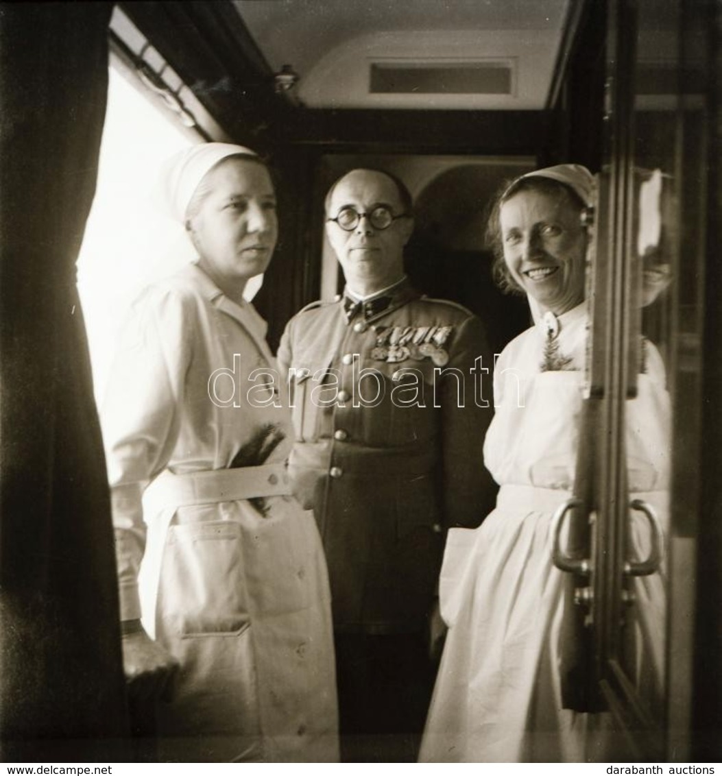 1942 Thöresz Dezső (1902-1963) Békéscsabai Gyógyszerész és Fotóművész Szolgálatot Teljesített Egy Sebesültszállító Vonat - Non Classés