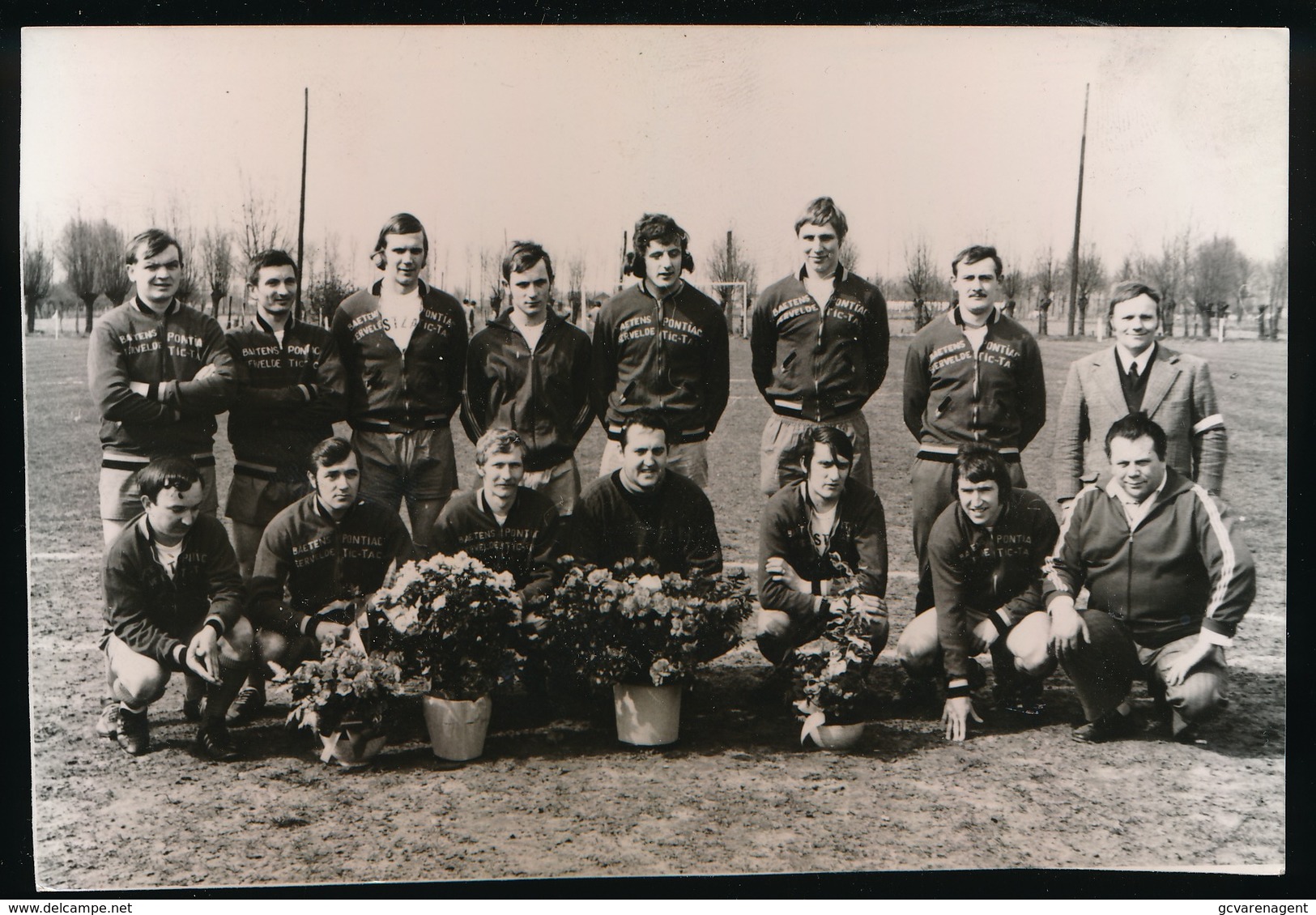 BEERVELDE FOTO 14 X 9 CM - 19743  VOETBAL KAMPIOENPLOEG SK.BEERVELDE - AFSCHEID DOELMAN PIERRE VELGHE - Lochristi