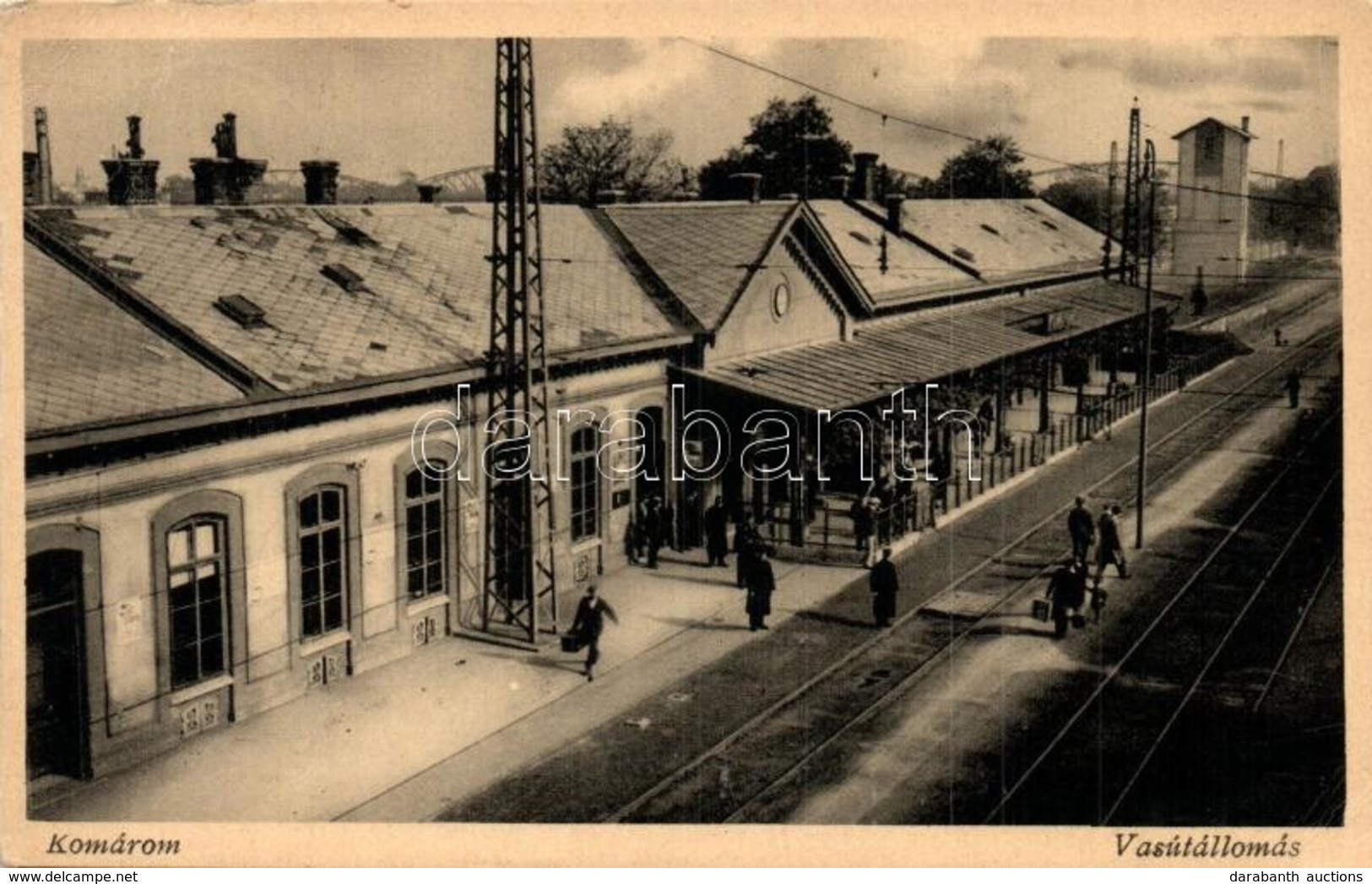 T2/T3 Komárom, Komárno; Vasútállomás. Kiadja Hacker Dezső / Bahnhof / Railway Station (EK) - Non Classés