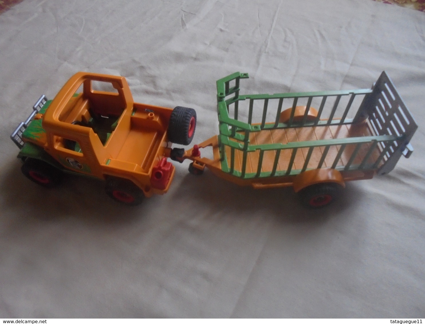 Occasion - Jouet Playmobil Jeep et Remorque pour animaux de safari Années 2000