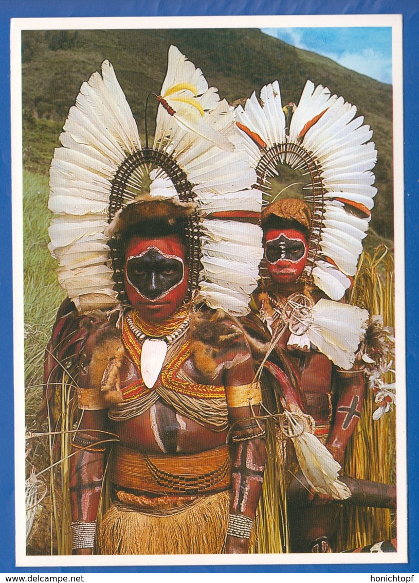 Papua Neuguinea; Kaluli Men; Mount Bosavi - Papua-Neuguinea