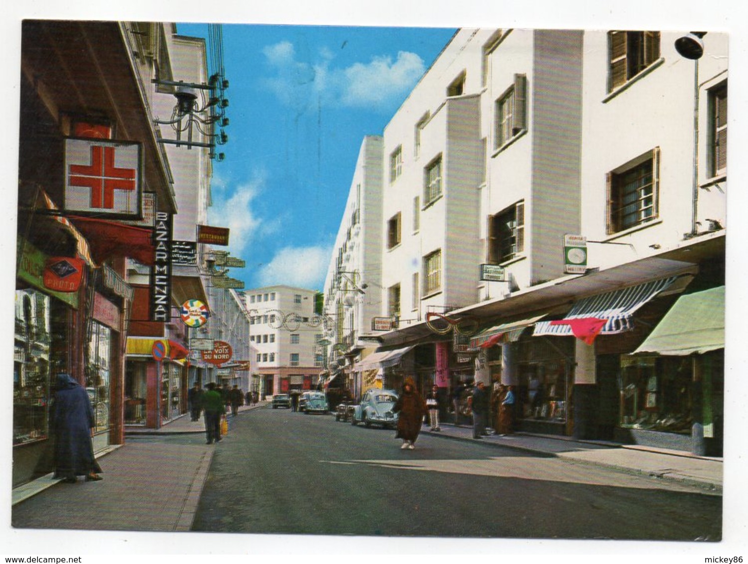 Maroc -- TANGER -- Calle Libertad (animée, Commerces, , Pubs ) - Tanger