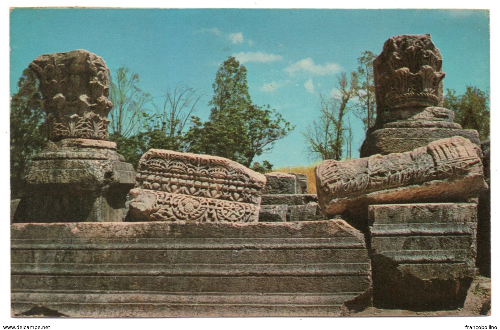 ISRAEL - CAPERNAUM - ANCIENT SYNAGOGUE - STONE ORNAMENTS / JUDAICA - Israele