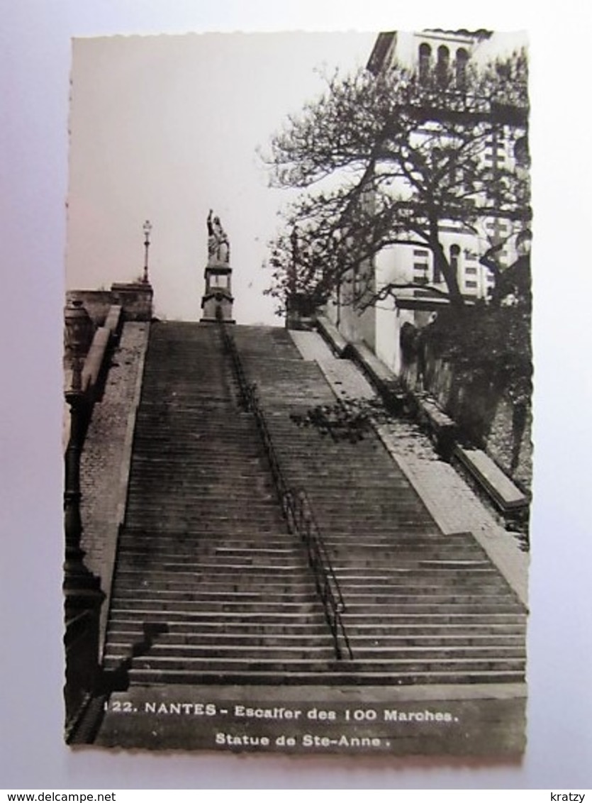 FRANCE - LOIRE ATLANTIQUE - NANTES - Escalier Des 100 Marches - Nantes