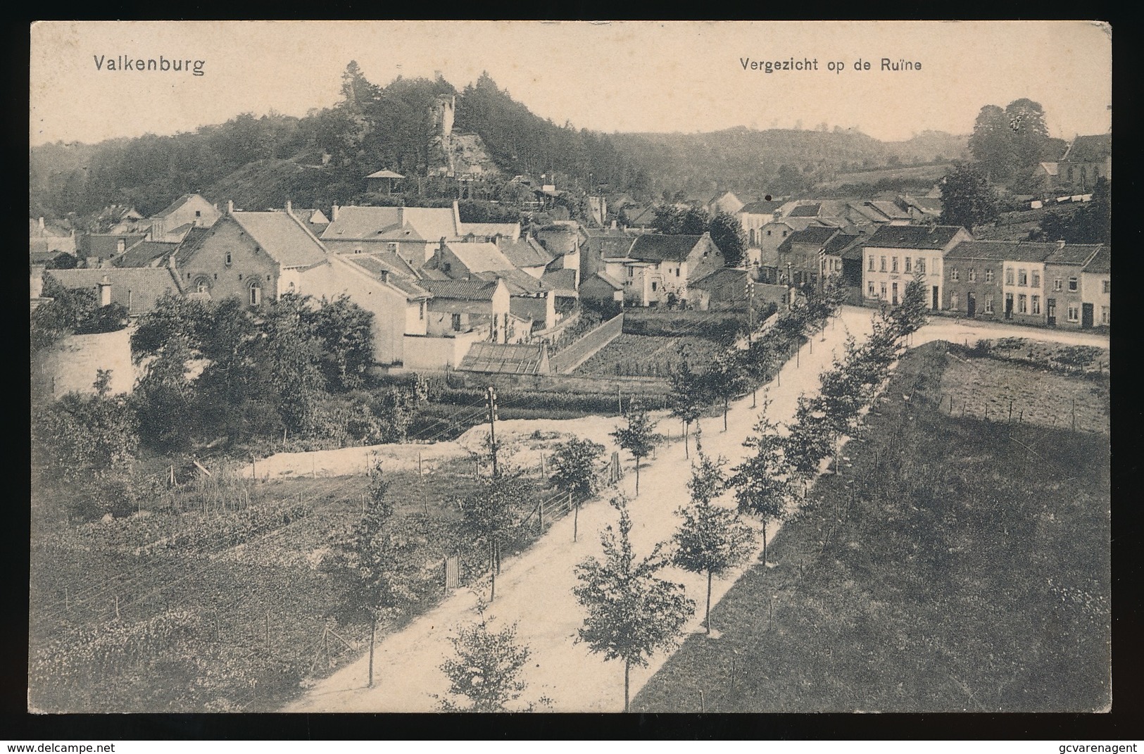 VALKENBURG  VERGEZICHT OP DE RUINE - Valkenburg