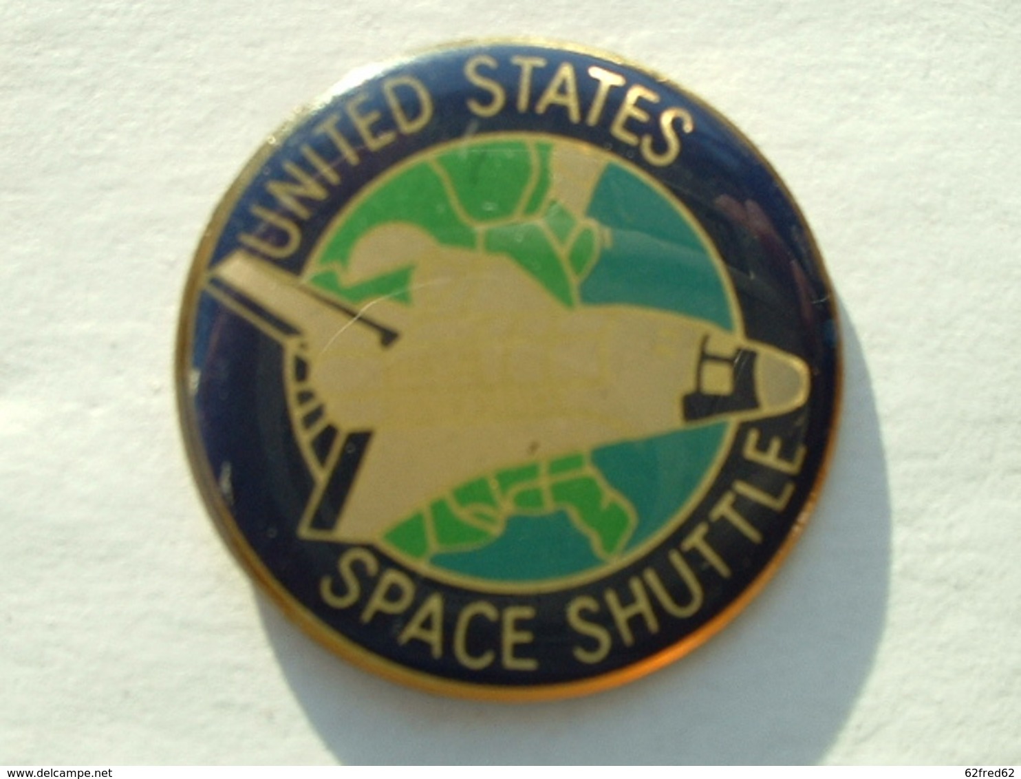 Pin's NAVETTE AMERICAINE - UNITED STATE - SPACE SHUTTLE - Space