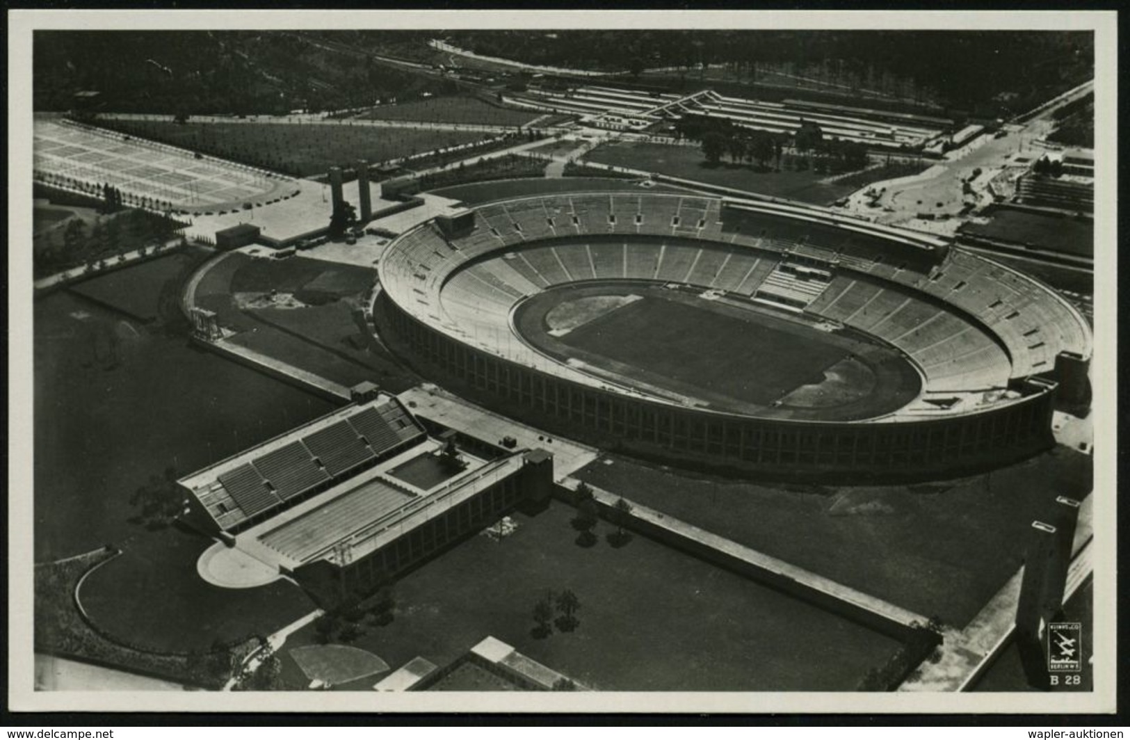 Berlin-Charlottenburg 1936 Amtl. S/w.-Olympia-Foto-Ak: Reichssportfeld, Olympia-Stadiom U. Schwimmstadion (Klinke-Luftbi - Ete 1936: Berlin