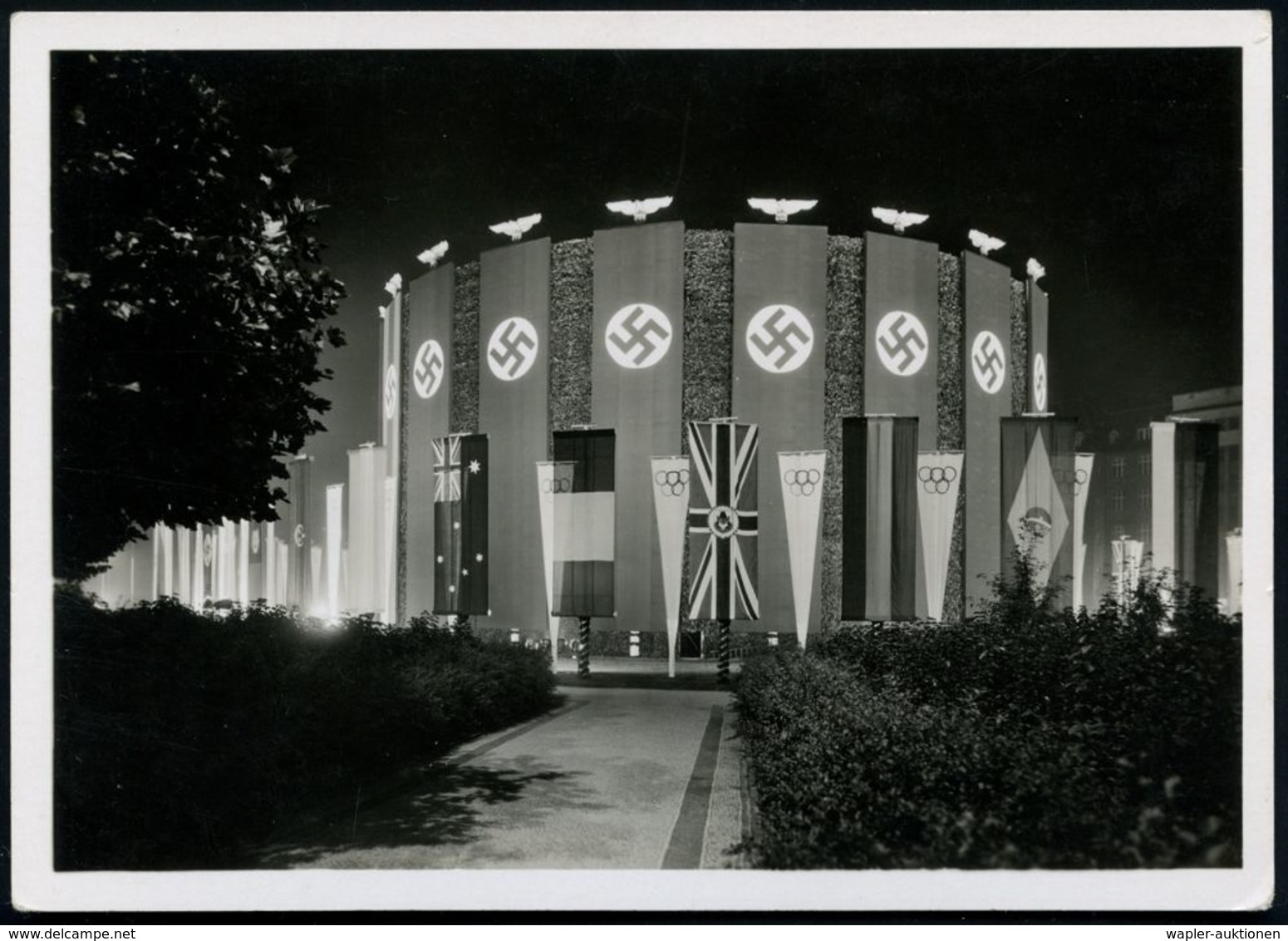 Berlin 1936 Amtl. S/w.-Foto-Ak.: Adolf-Hitler-Platz Im Olympia-Schmuck Bei Nacht (Fotograf Hans Hartz, Verlag Hans Andre - Ete 1936: Berlin