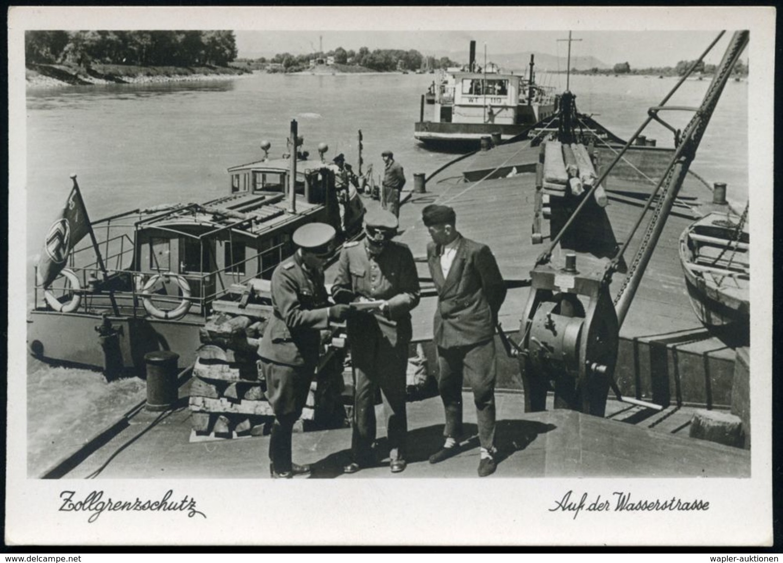 DEUTSCHES REICH 1935 (ca.) S/w.-Foto-Ak.: Zollgrenzschutz.. Auf Binnengewässer (Frachtschiffe, Zollboot) Ungebr. (o. Uhv - Maritime