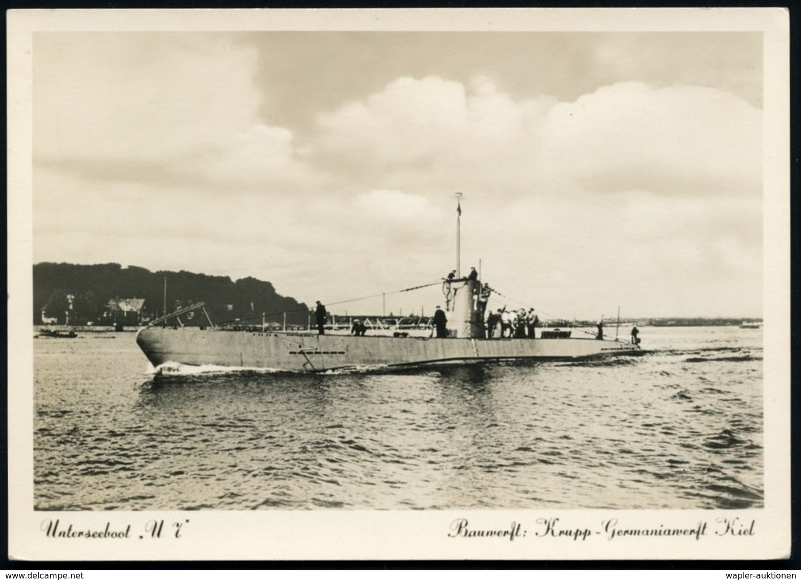 DEUTSCHES REICH 1935 (ca.) S/w.-Foto-Ak.: Unterseeboot "U 1" (Bauwerft Krupp "Germaniawerft" Kiel) Ungebr. (o.Uhv.) - - U-Boote