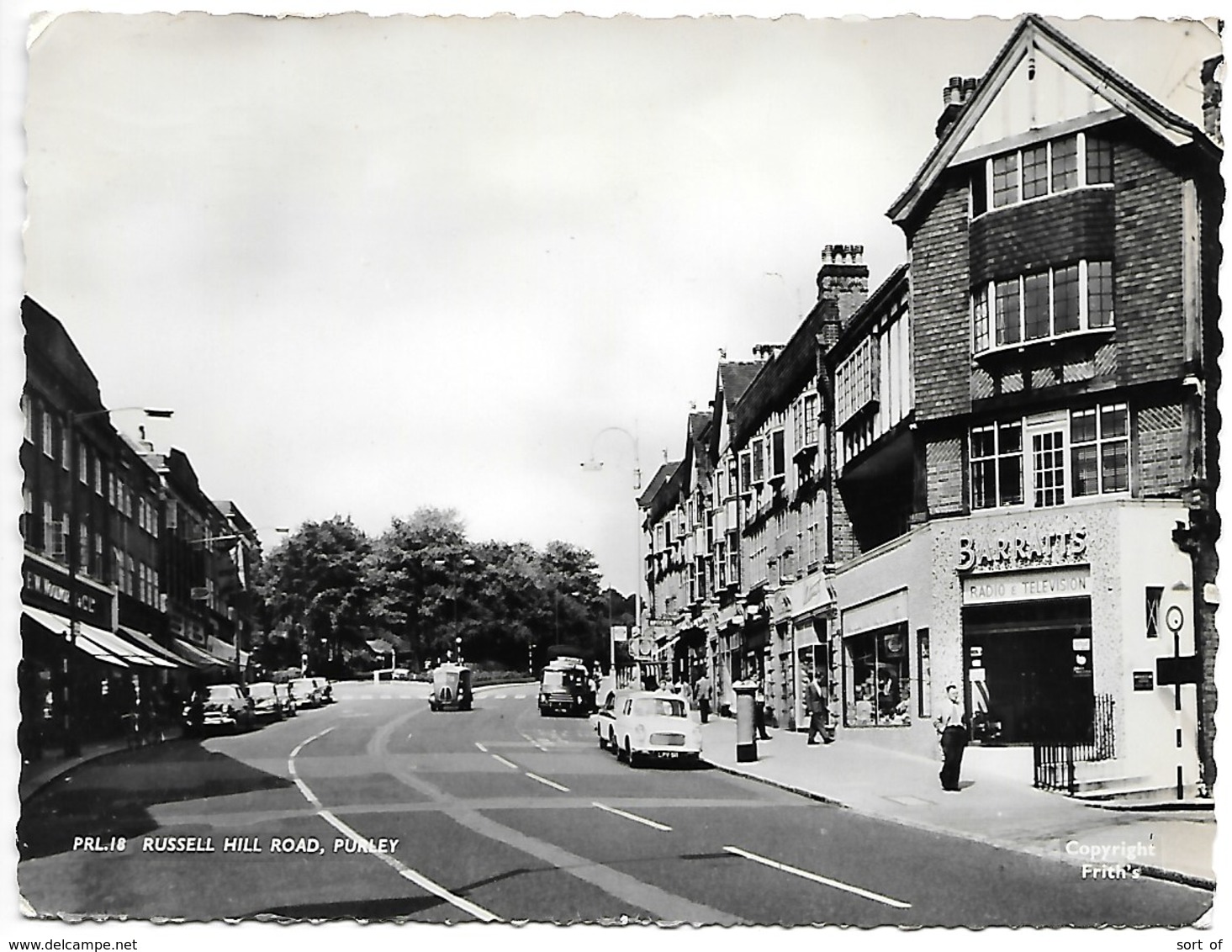 REAL PHOTO POSTCARD - PURLEY - RUSSELL HILL ROAD (STREET SCENE) ----- B354 - Surrey