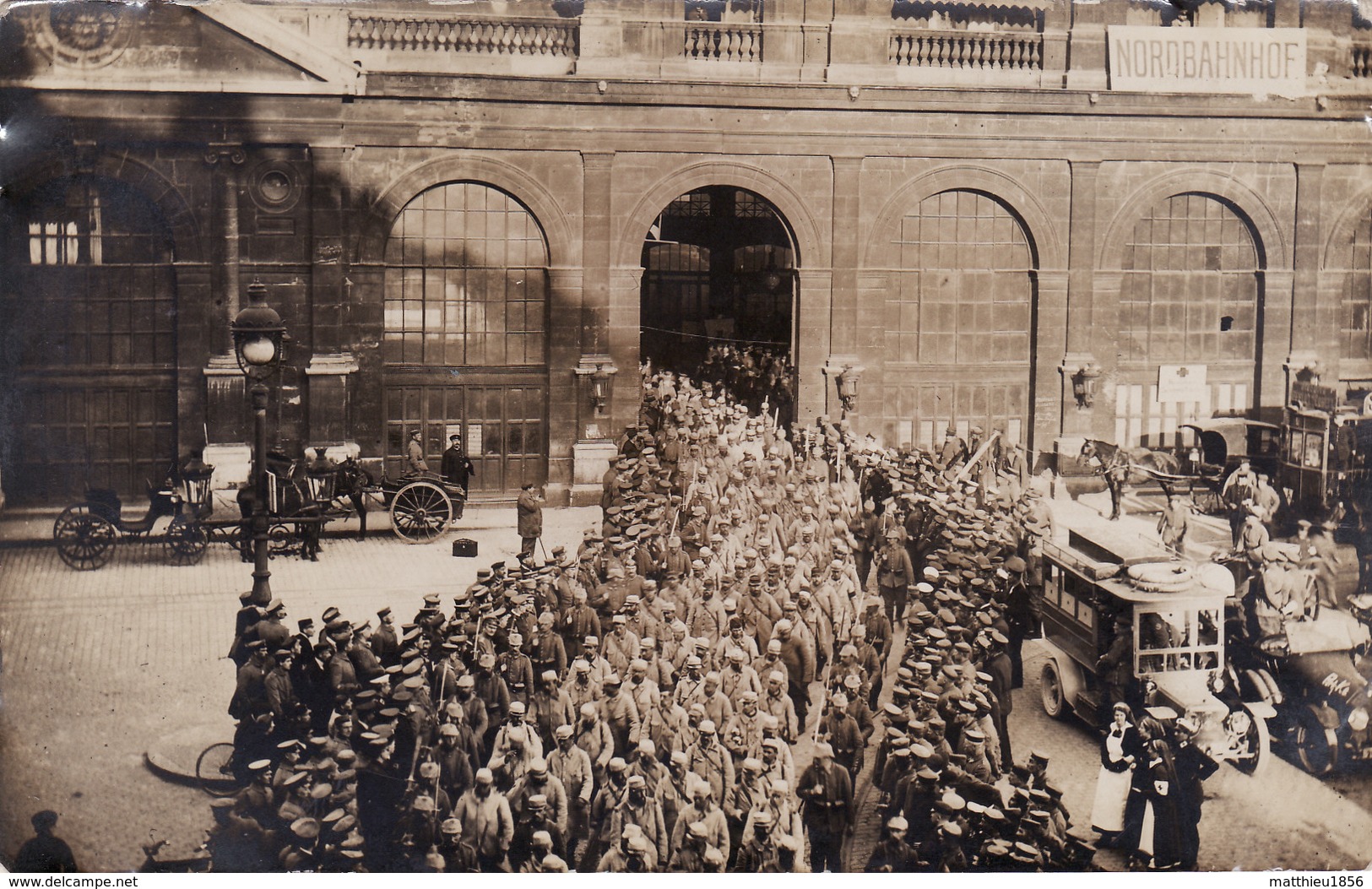 CP Photo Mai 1915 LILLE - Arrivée De Prisonniers Français à La Gare (A201, Ww1, Wk 1) - Guerre 1914-18