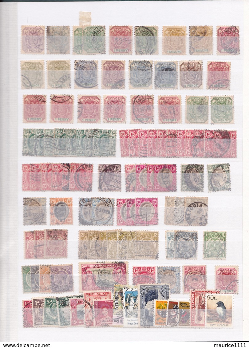 32 pages de timbres anciens des colonies Anglaises - old stamps of the English Colonies.