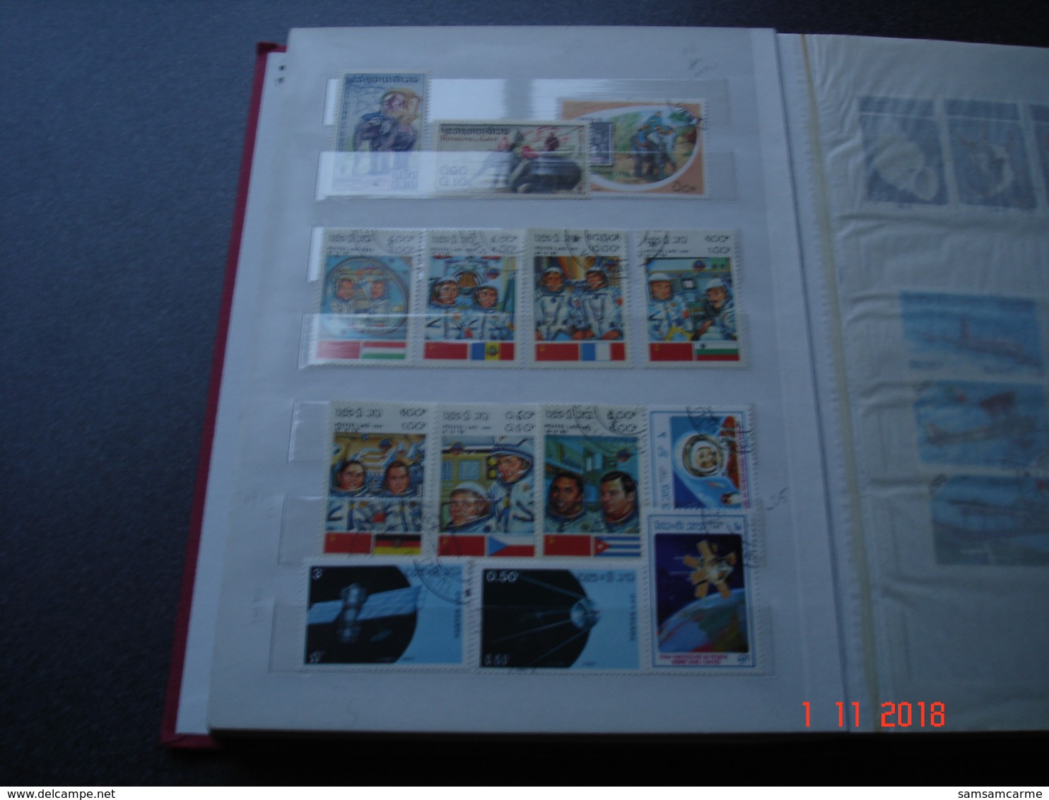 ALBUM AVEC PETITE COLLECTION DE TIMBRES SUR THEMATIQUES DIVERSES