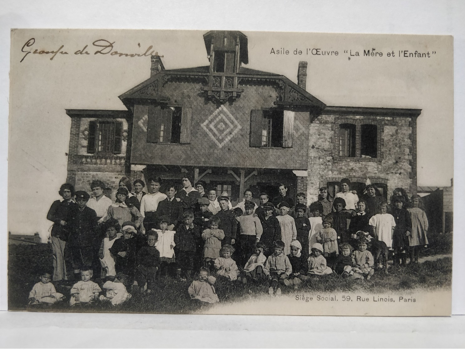 Granville. Donville. Groupe De L'Asile De L'Oeuvre "La Mère Et L'Enfant". Animée - Granville