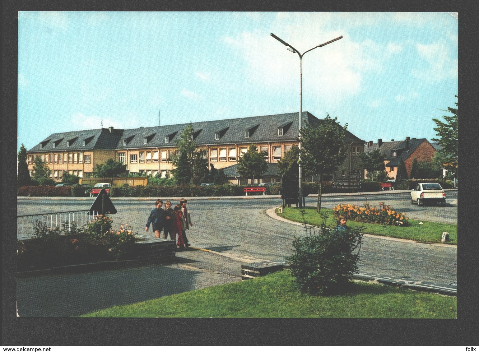 Sankt Vith / St. Vith - Die Schule / L'école - Vintage Car Citroën / Voiture - Sankt Vith