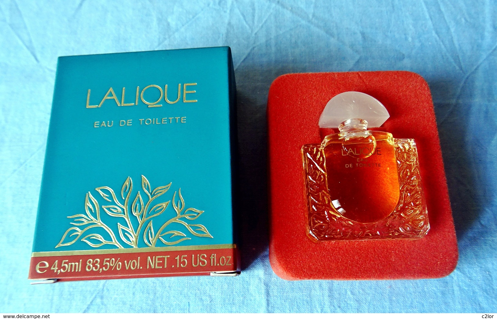 Miniature "LALIQUE "  Eau De Toilette  4,5 Ml Dans Sa Boîte (M076) - Miniatures Femmes (avec Boite)