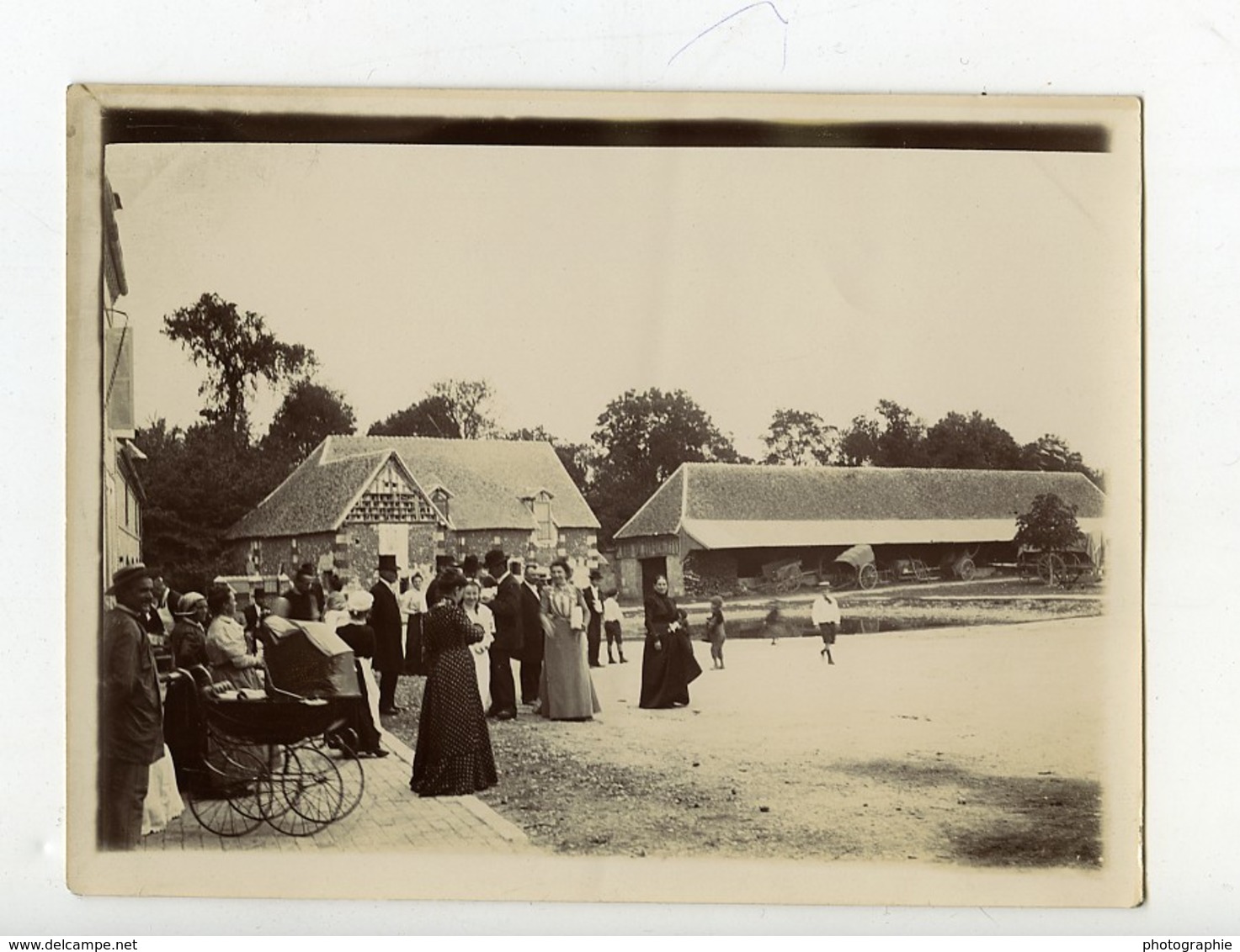 France Villers Un Dimanche à La Campagne Fete Au Village Ancienne Photo 1900 - Other & Unclassified