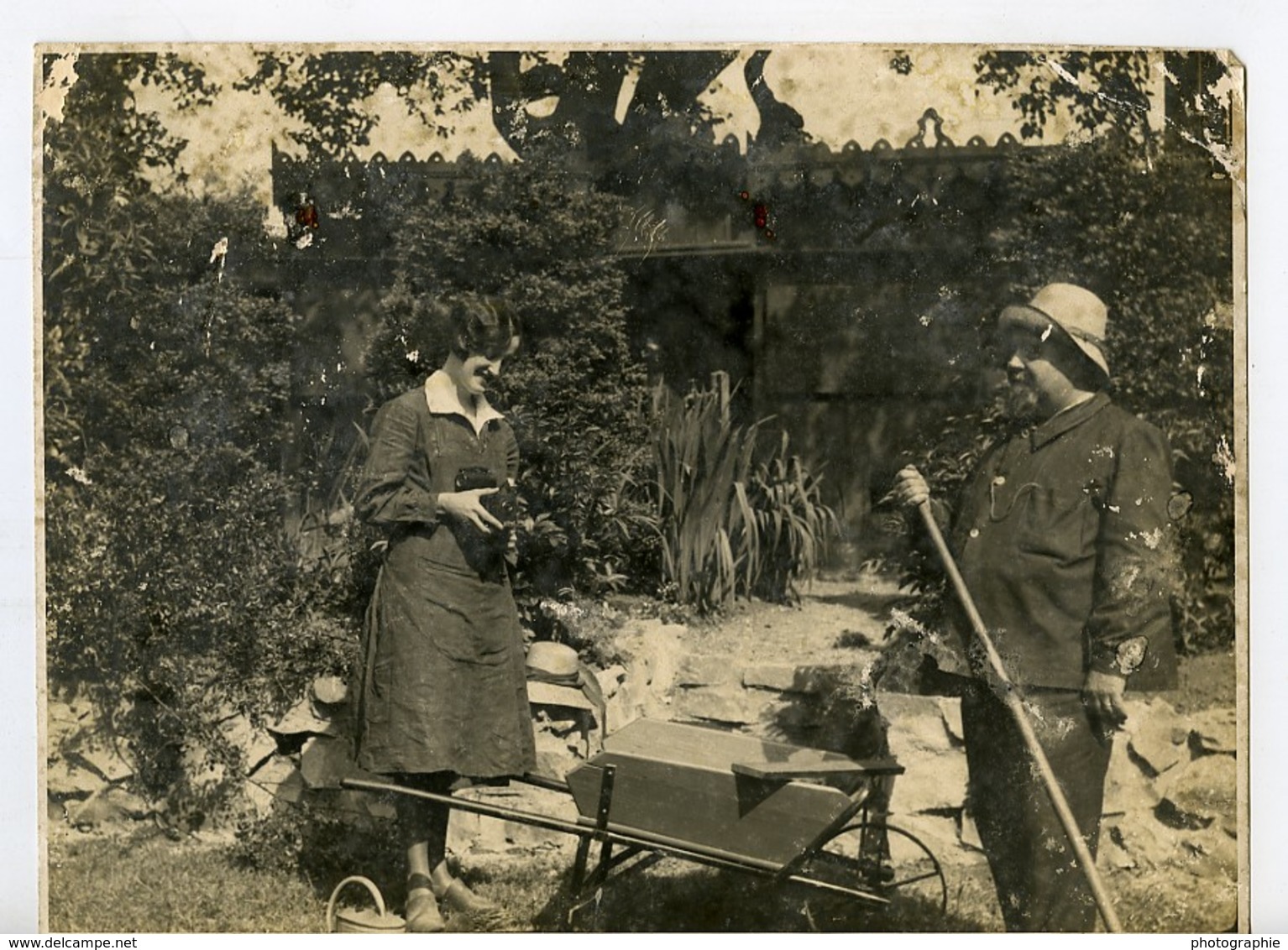 France Photographie Au Jardin Jeune Femme Et Appareil Photo Ancienne Photo 1930 - Autres & Non Classés