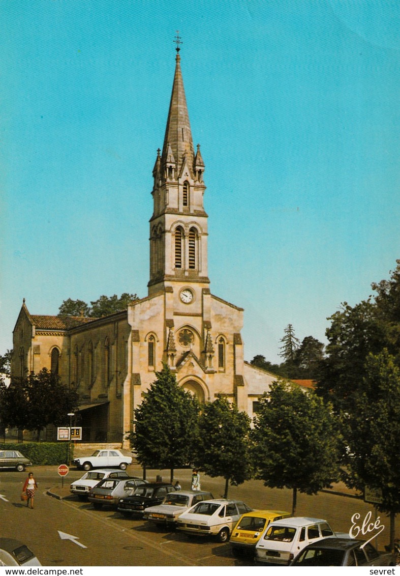 GRADIGNAN   -  L'Eglise   -   Nombreuses Voitures .   ...CPM - Gradignan