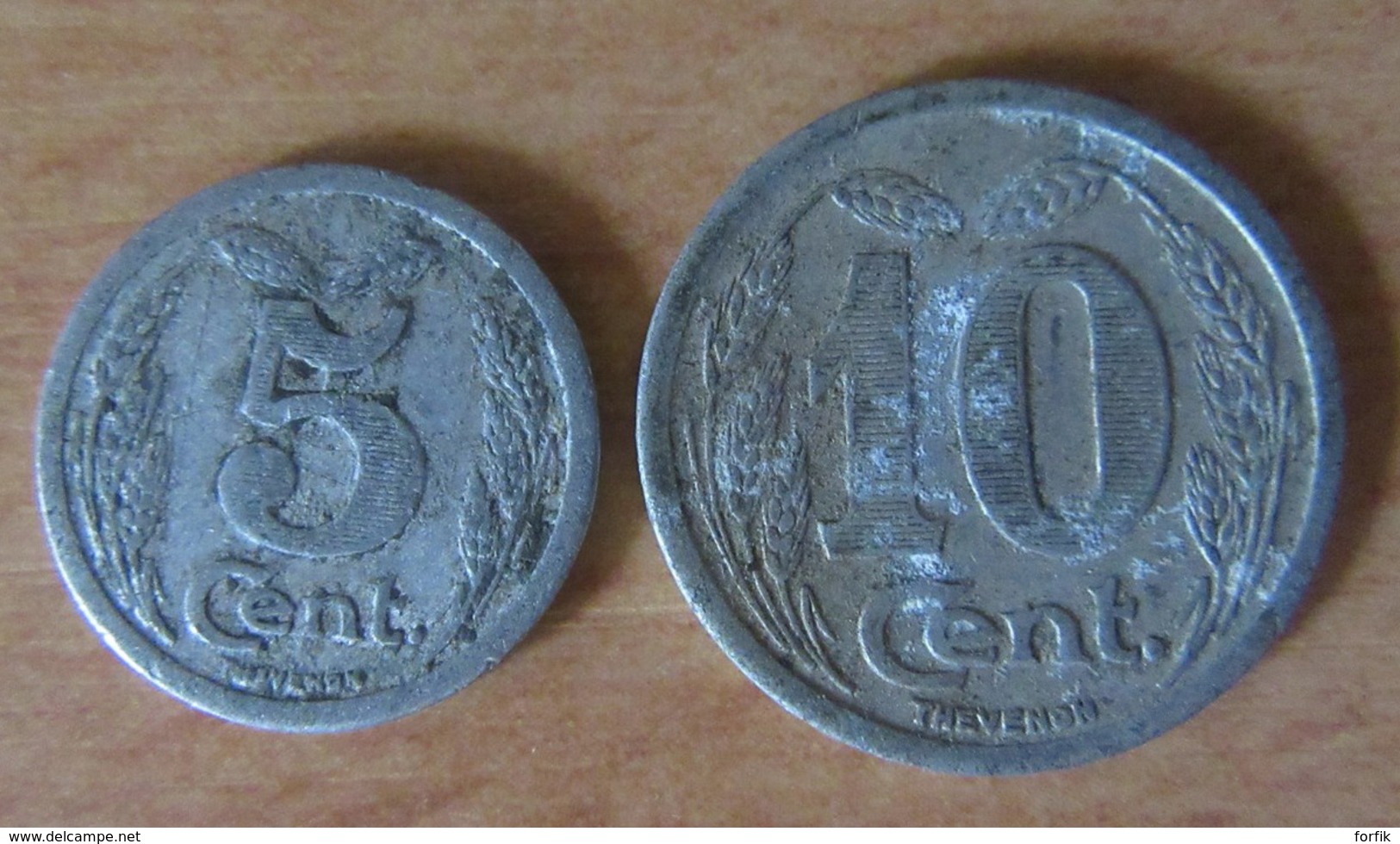 France Lot de 84 Monnaies / jetons de nécessité de villes - 1916 à 1930 - Aluminium - dont St Malo Tramway - Voir détail