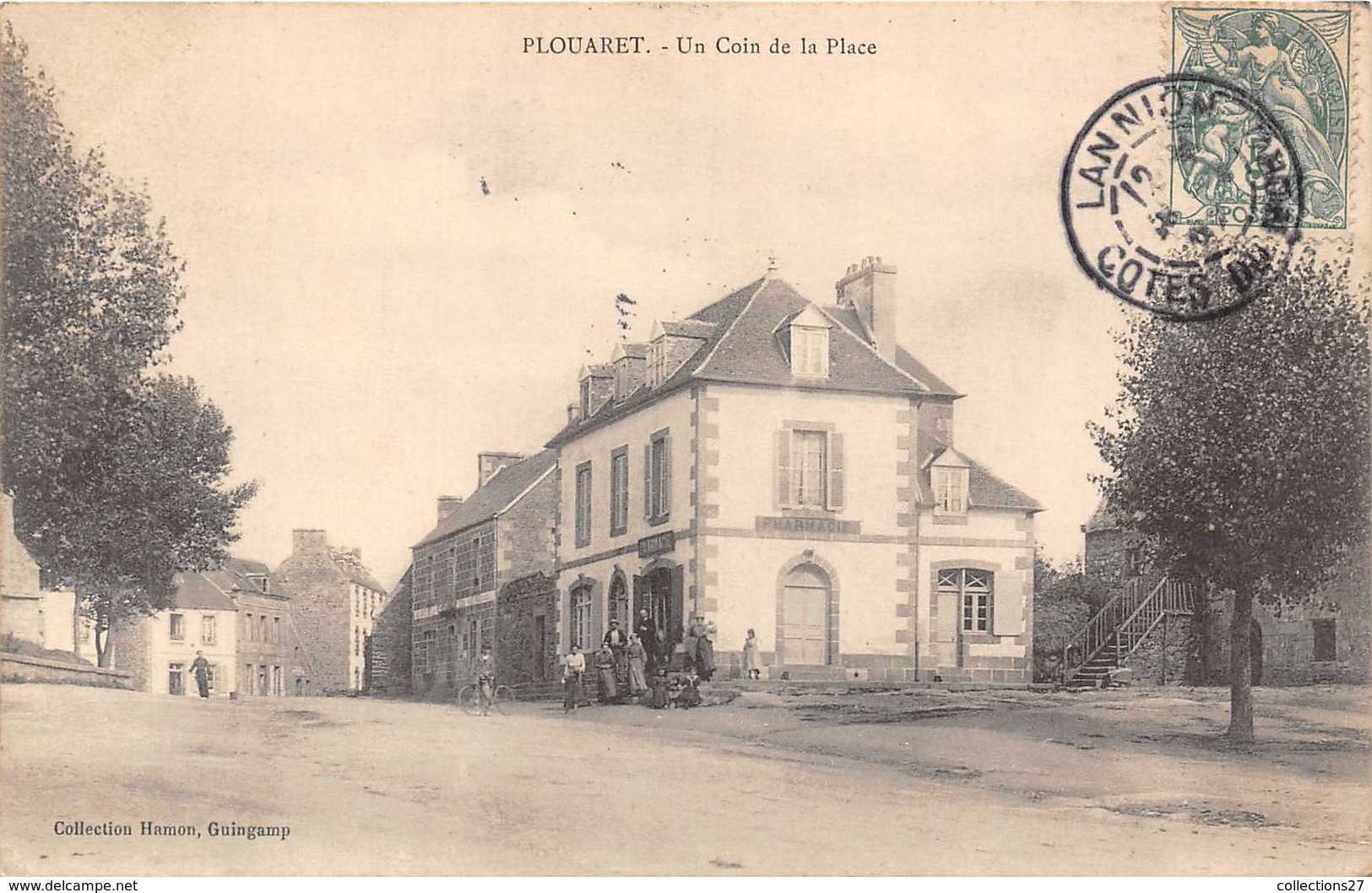 22-PLOUARET- UN COIN DE LA PLACE - Plouaret