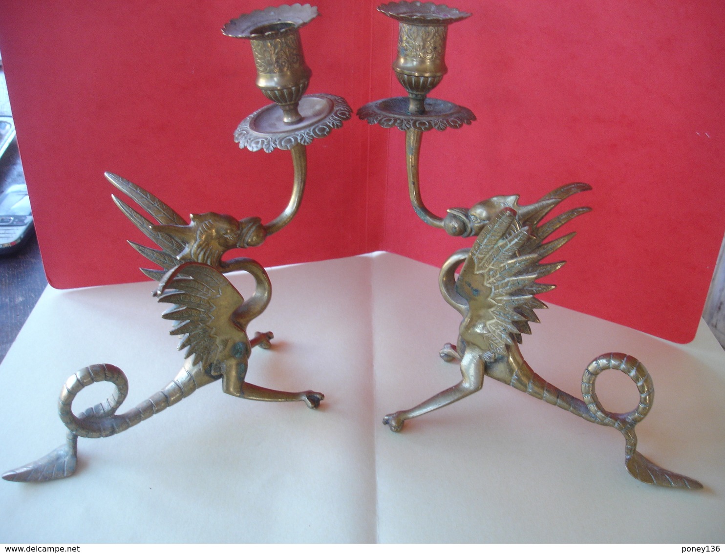 Pairede Bougeoirs Aux Dragons - Bronzes