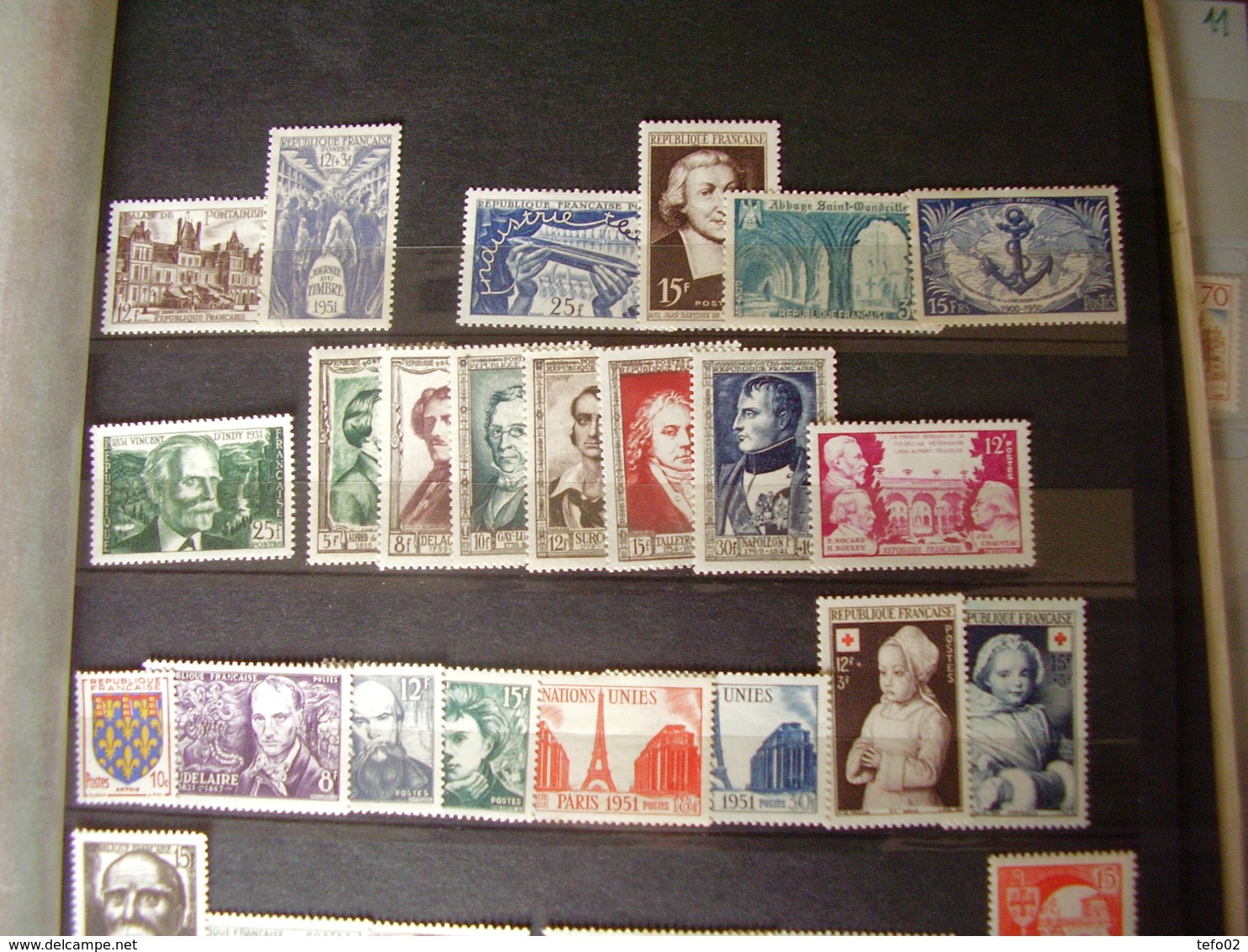 Francia. Collezione MNH/MLH dal 1944 al 1959. Descrizione. 13 foto