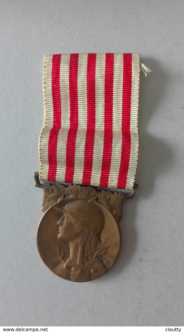 Médaille Militaire 1° Guerre Mondiale ,  Grande Guerre 14-18 - France