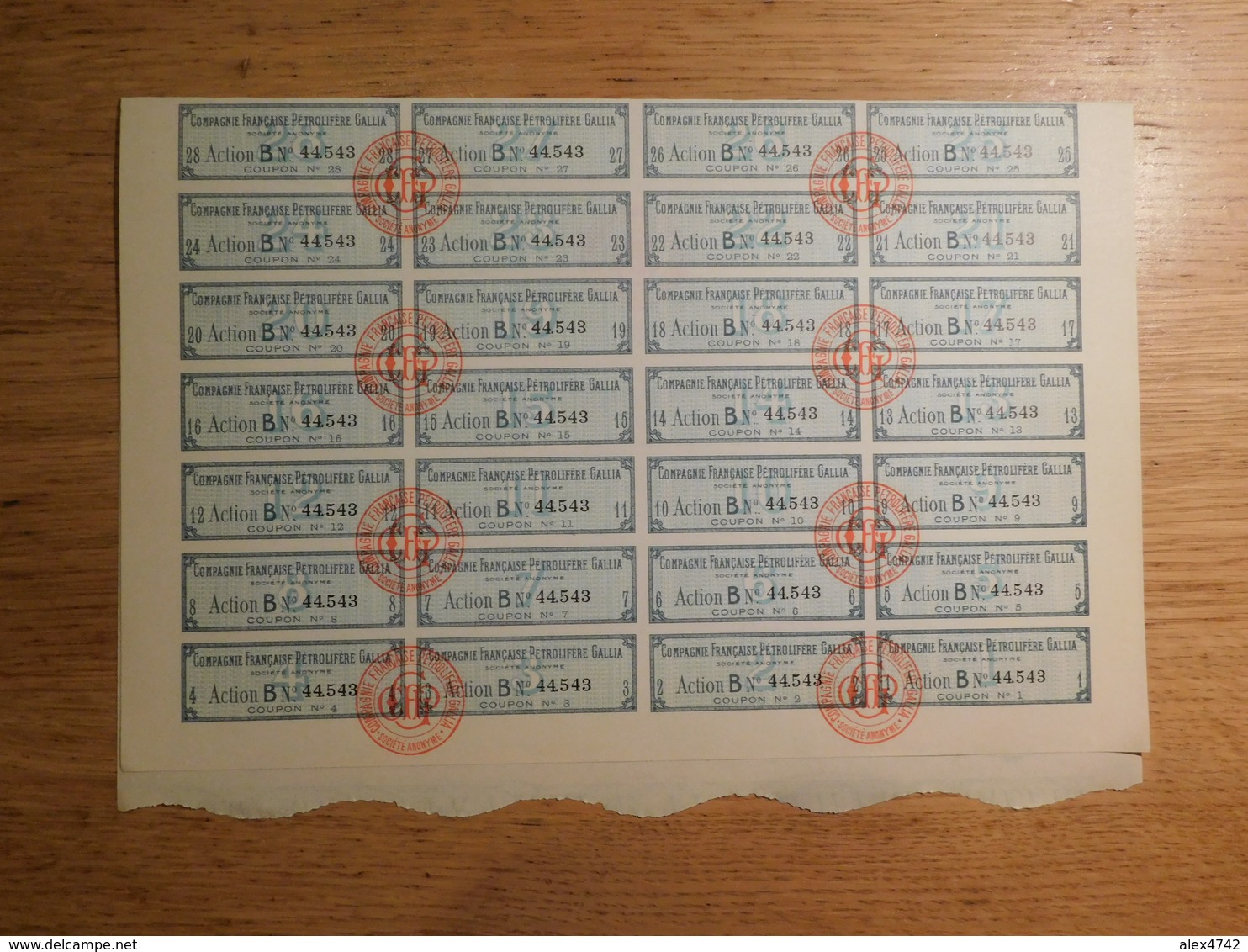 Compagnie Française Pétrolière Gallia, Action B De Cent Francs Au Porteur 1926 (Box1) - Aardolie