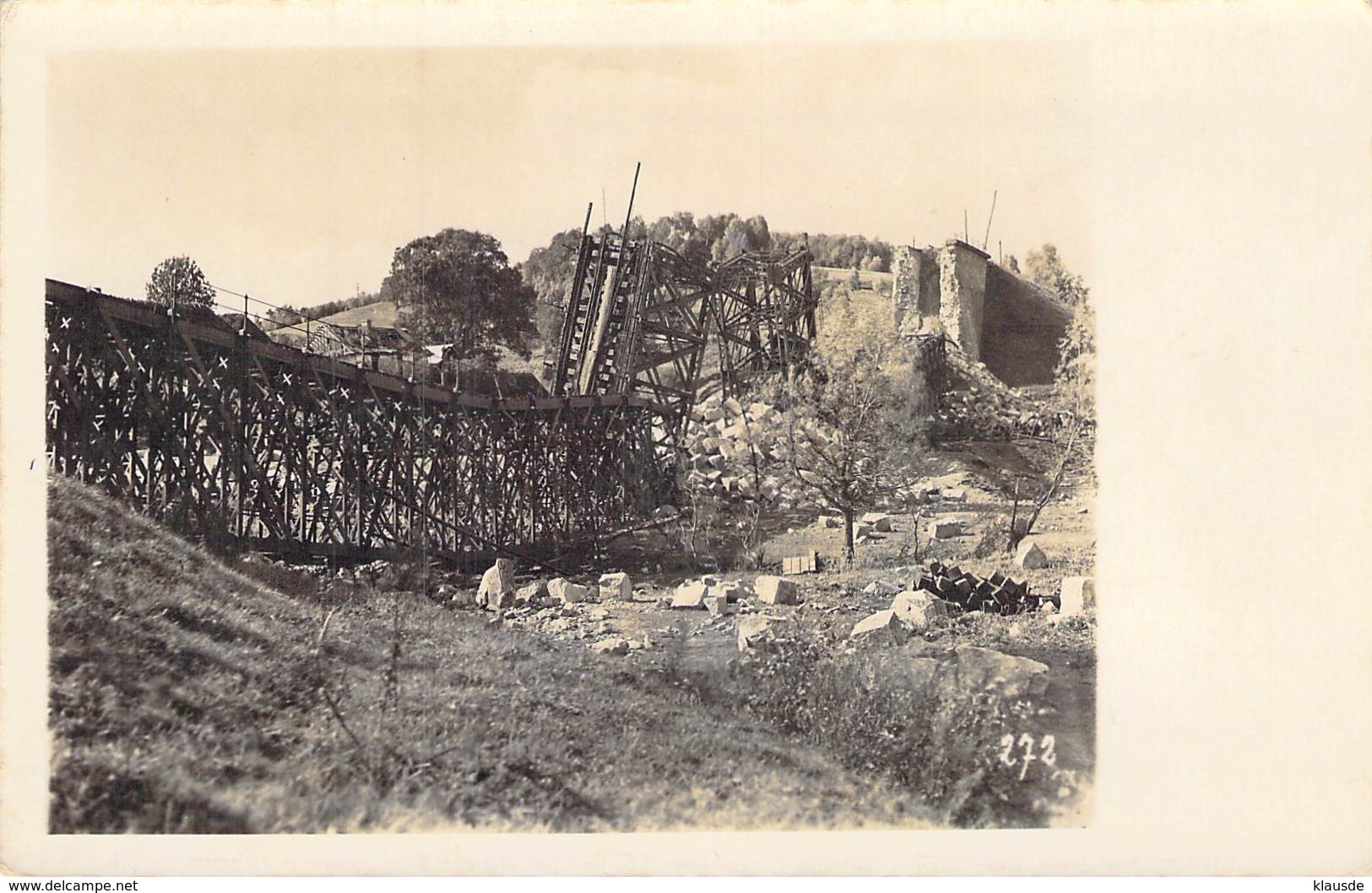 Zerstörte Eisenbahnbrücke - War 1914-18