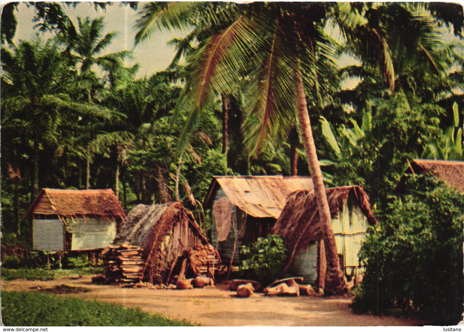 São Tomé E Principe - Abri De Pecheurs Au Pantufo - São Tomé Und Príncipe