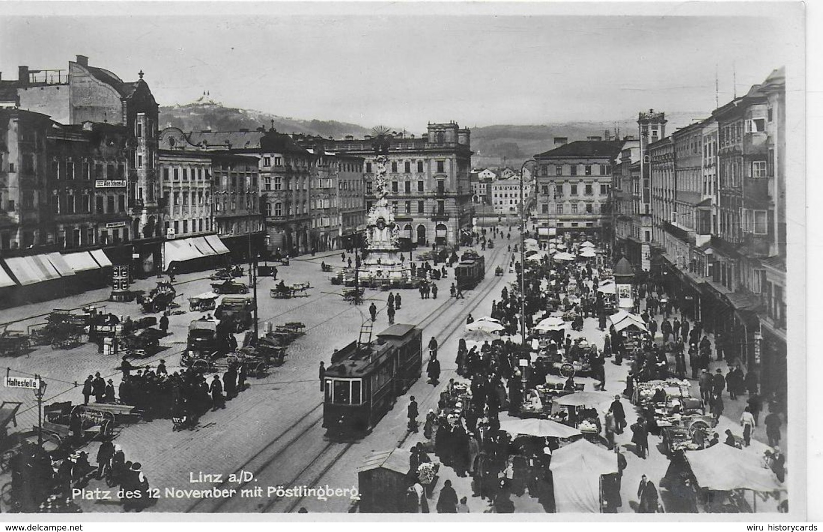 AK 0070  Linz An Der Donau - Platz Des 12. November Mit Pöstlingberg ( Krämermarkt , Strassenbahn ) Um 1940 - Linz