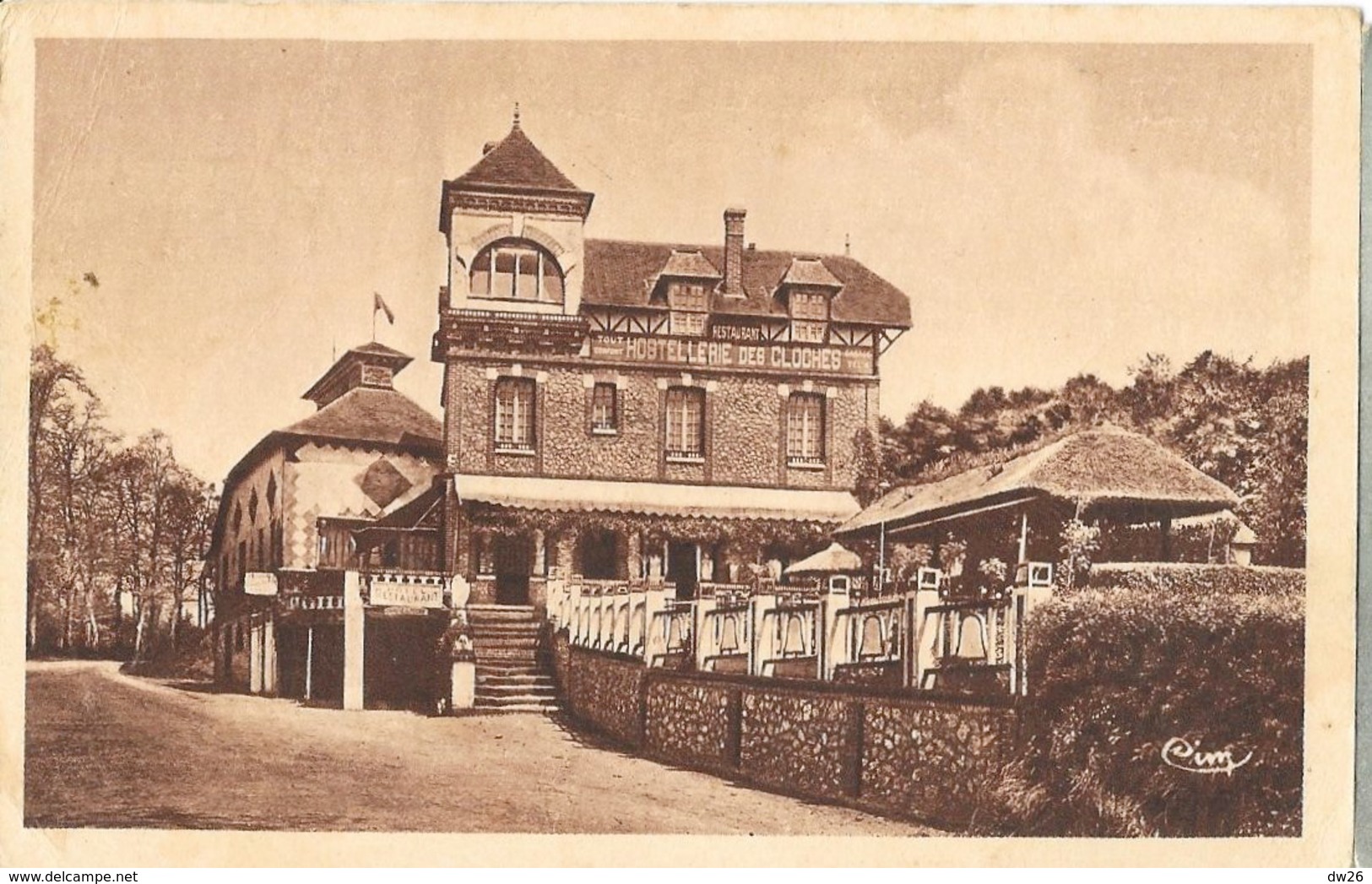 Hotel, Corneville-sur-Risle (Eure) - L'Hostellerie Des Cloches - Souvenir Du Carillon - Edition Combier, Carte CIM - Hotels & Restaurants