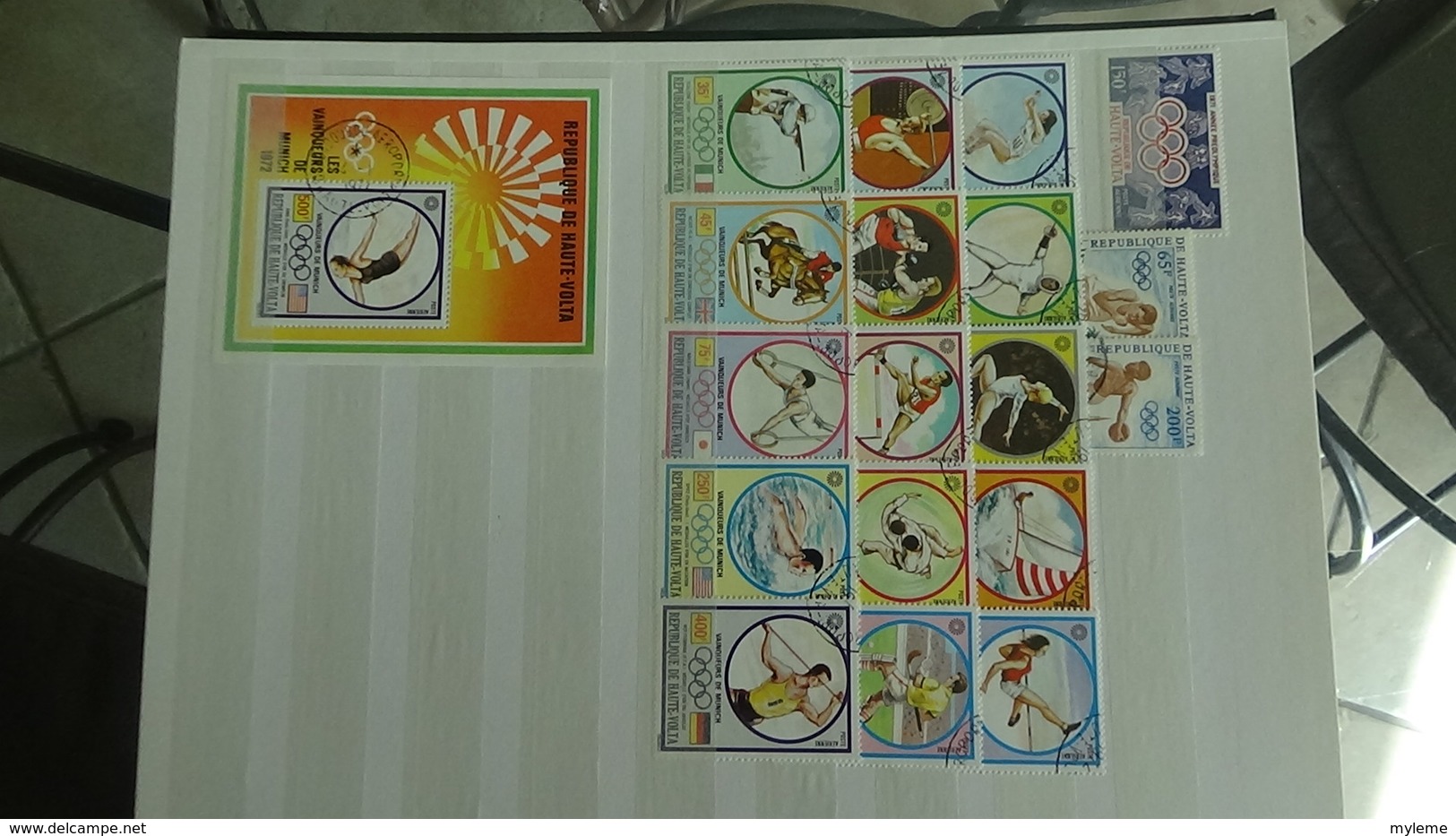 Gros album de thématiques Jeux Olympiques en timbres et blocs tous pays