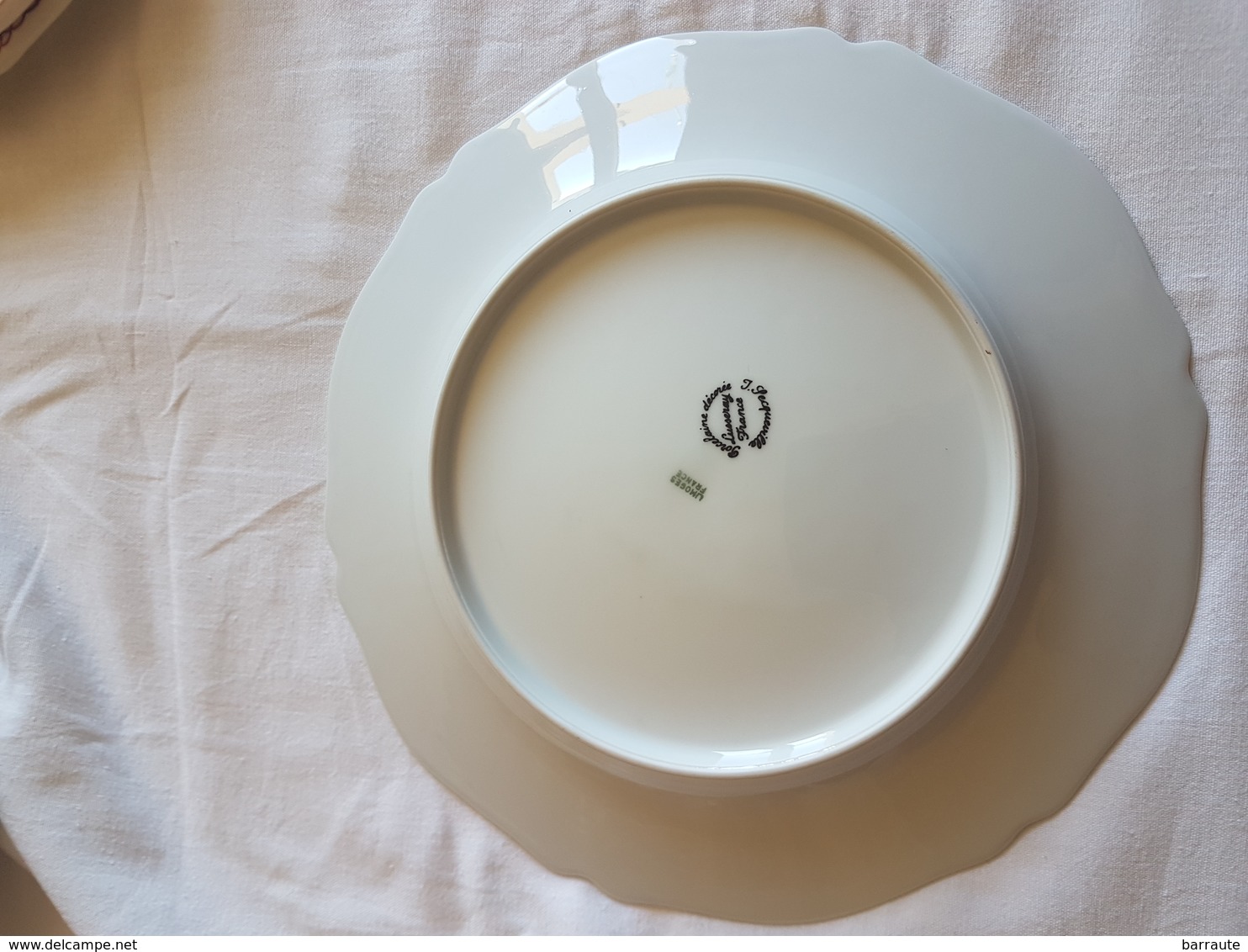 4 Assiettes Porcelaine De Limoges  Impécable.- DECOR Fleurit- 27 Cm .LUSSERAY Jacques SEQUEVILLE - Autres & Non Classés