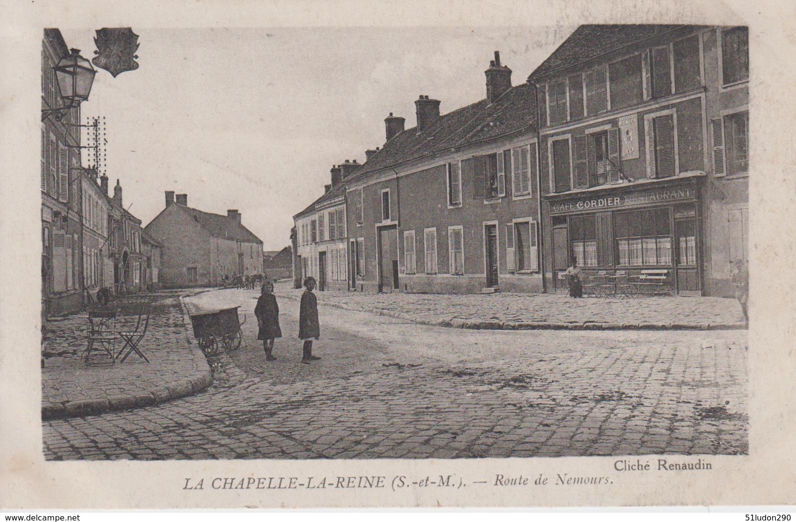 CPA La Chapelle-La-Reine - Route De Nemours (avec Café-Restaurant Cordier) - La Chapelle La Reine