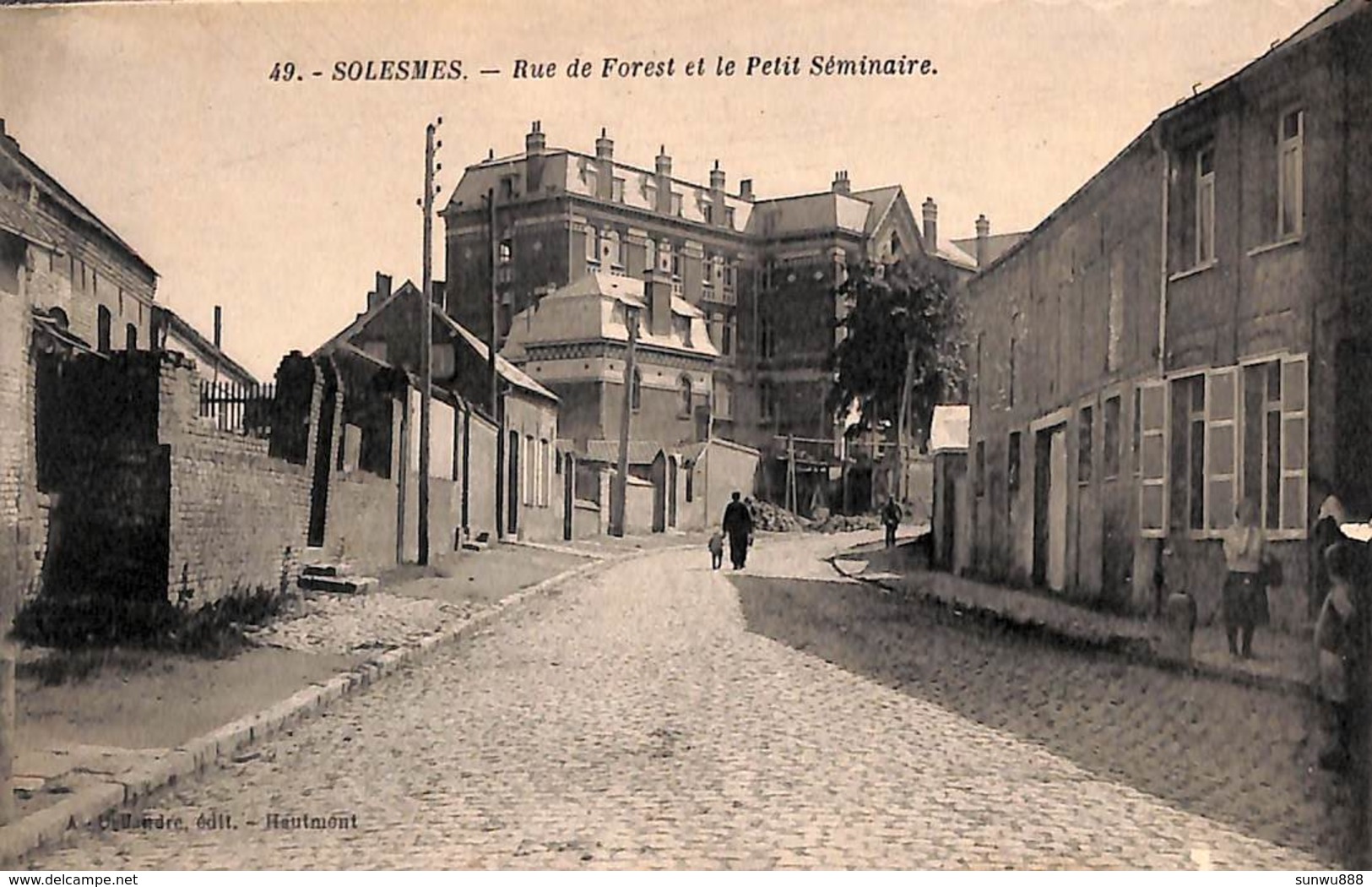 59 - Solesmes - Rue De Forest Et Le Petit Séminaire (animée, Edit A. Dellandre) - Solesmes