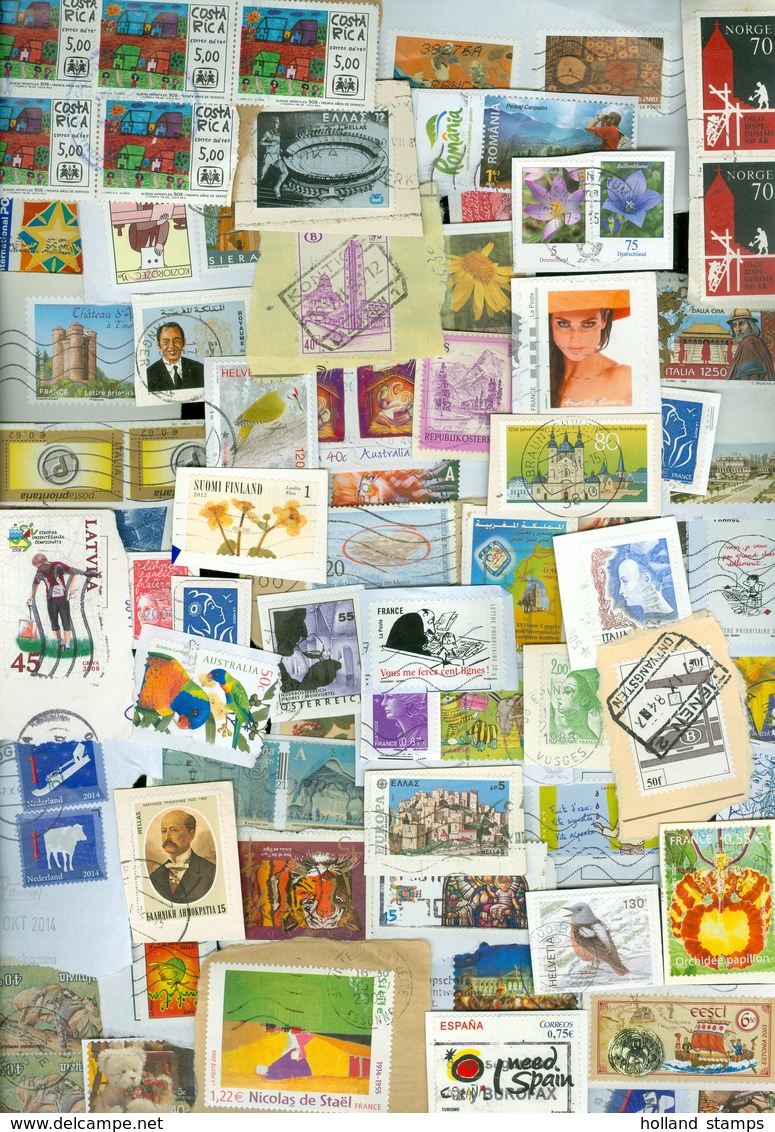 18 KILO TEMBRES Du MONDE MIXTURE Sur Papier Du CHARITE - Lots & Kiloware (mixtures) - Min. 1000 Stamps